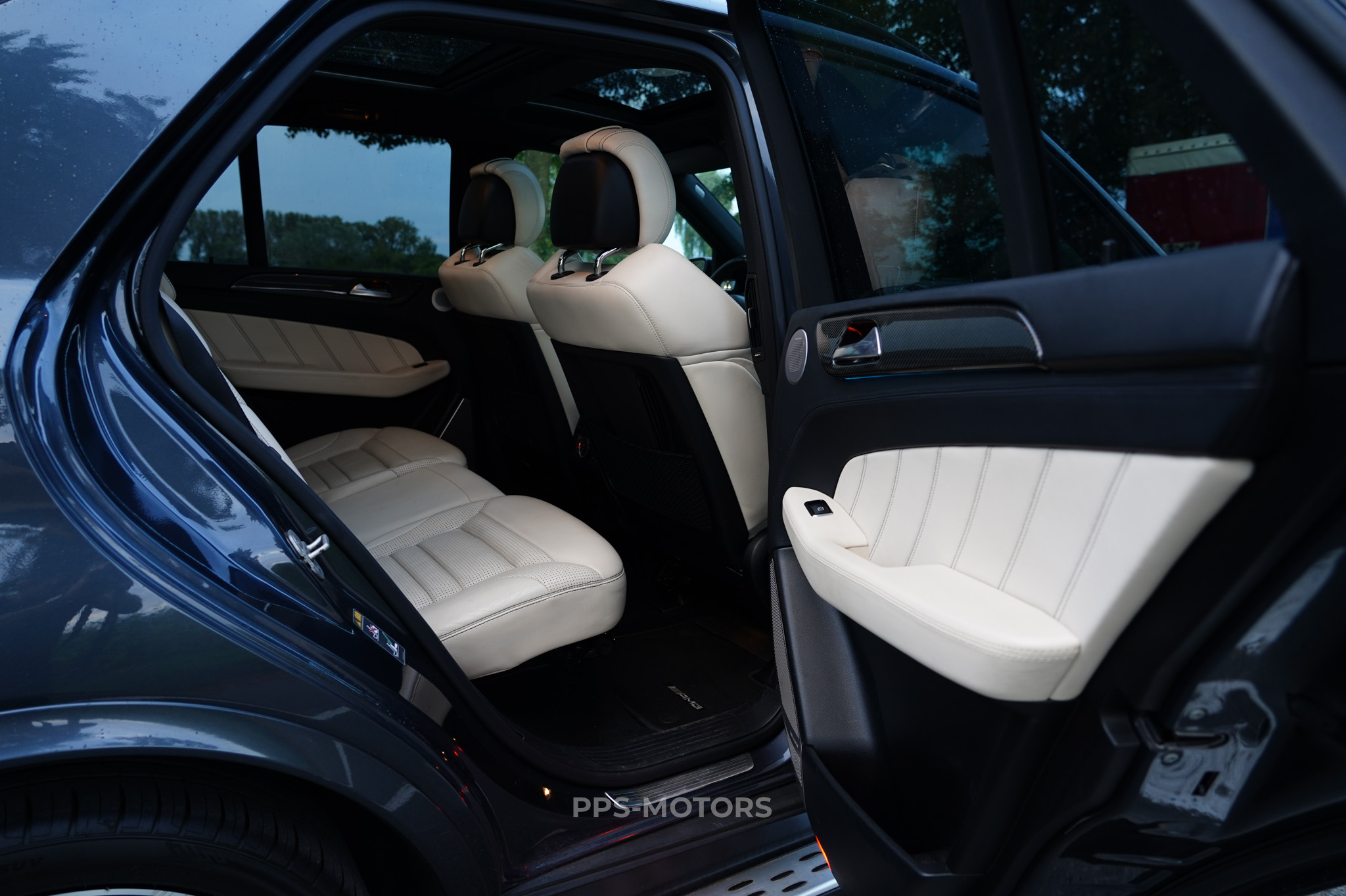 Mercedes Benz GLE63 AMG 5.5 V8 BITURBO photo 27