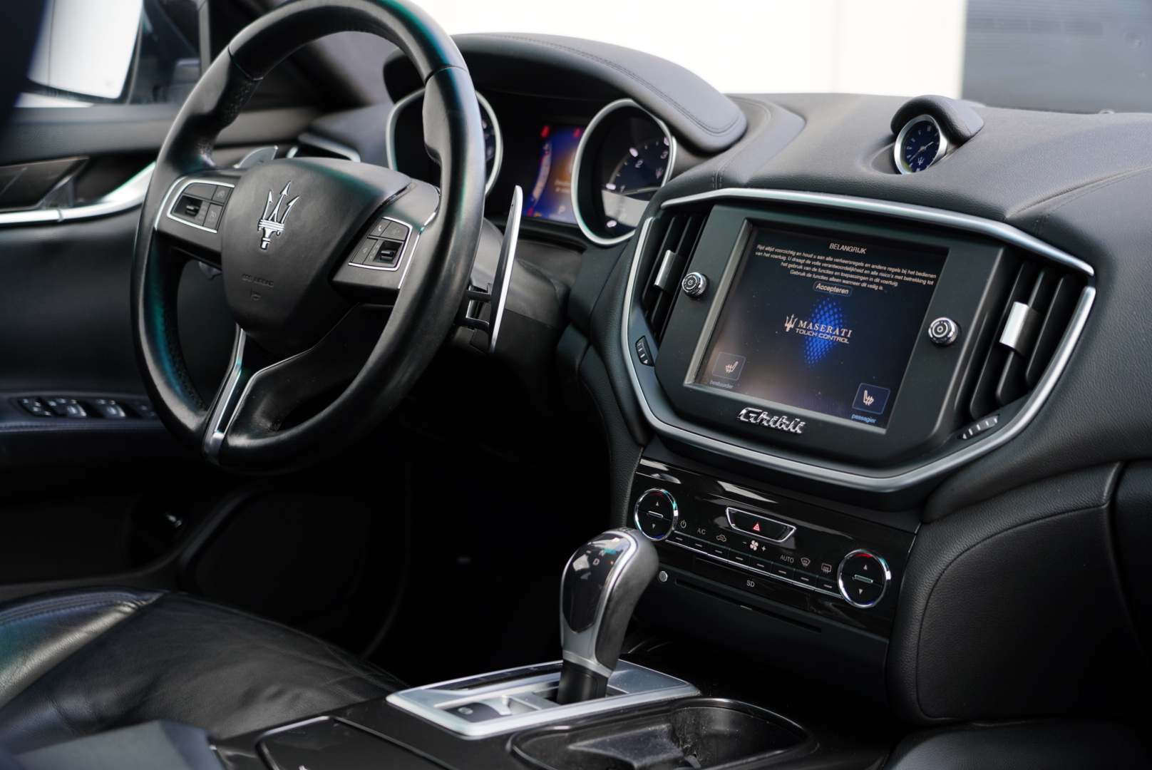 Maserati GHIBLI 3.0 photo 9