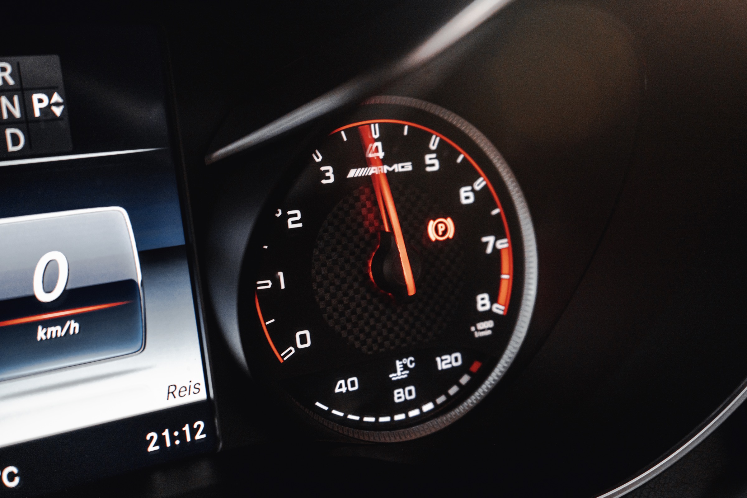 Mercedes Benz C63s AMG 4.0 BITURBO V8 - LICHTE VRACHT photo 25