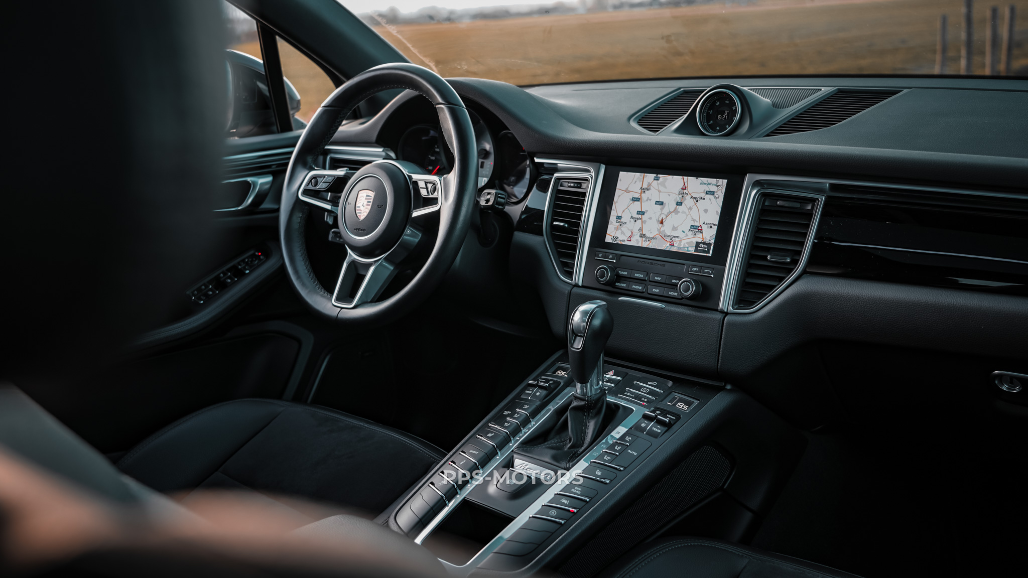 Porsche MACAN S 3.0 SPORTDESIGN photo 9