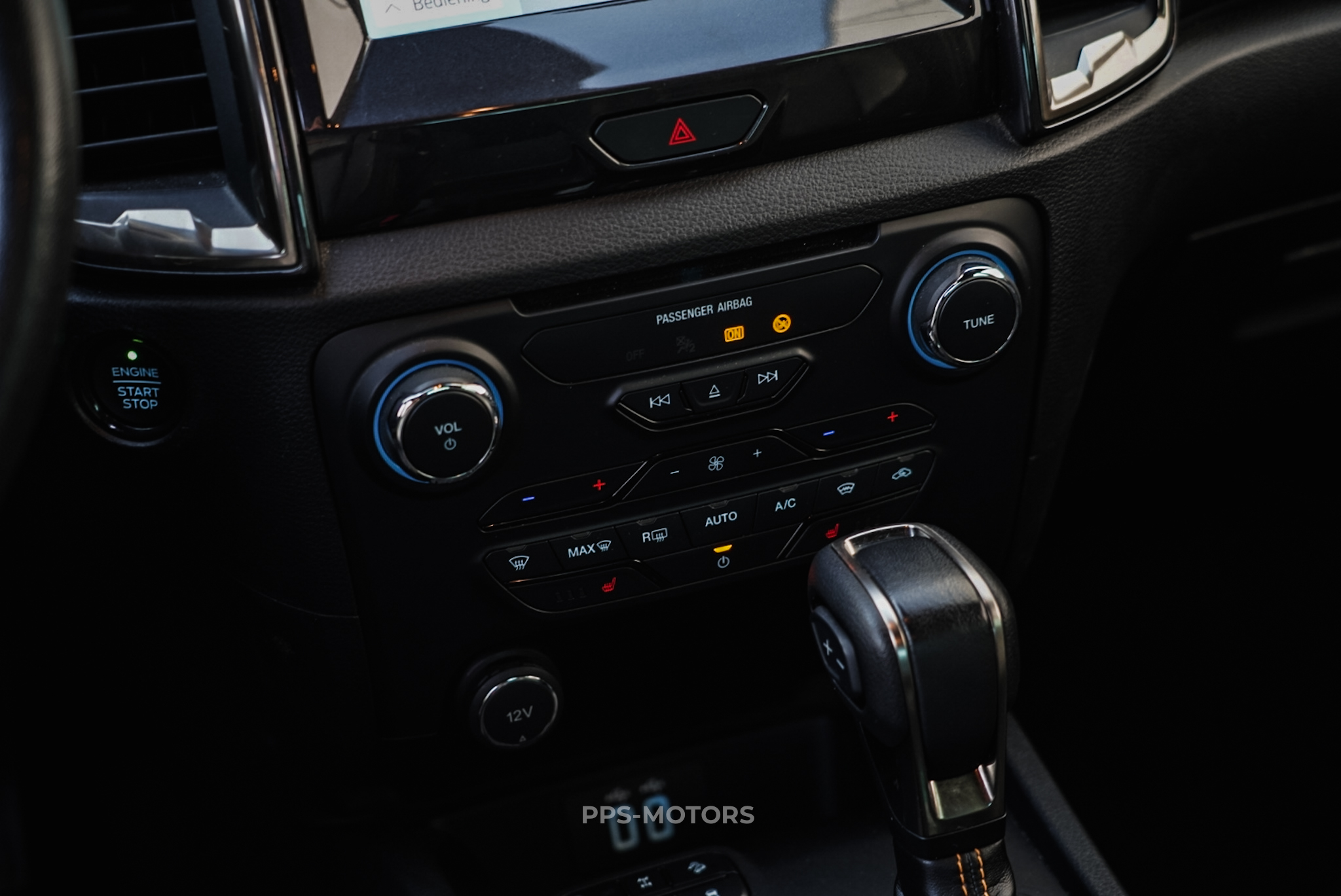 Ford RANGER 2.0 WILDTRAK photo 12