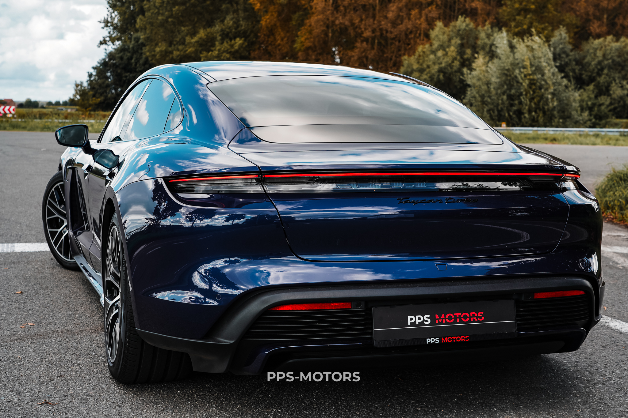 Porsche TAYCAN TURBO NEW! photo 25