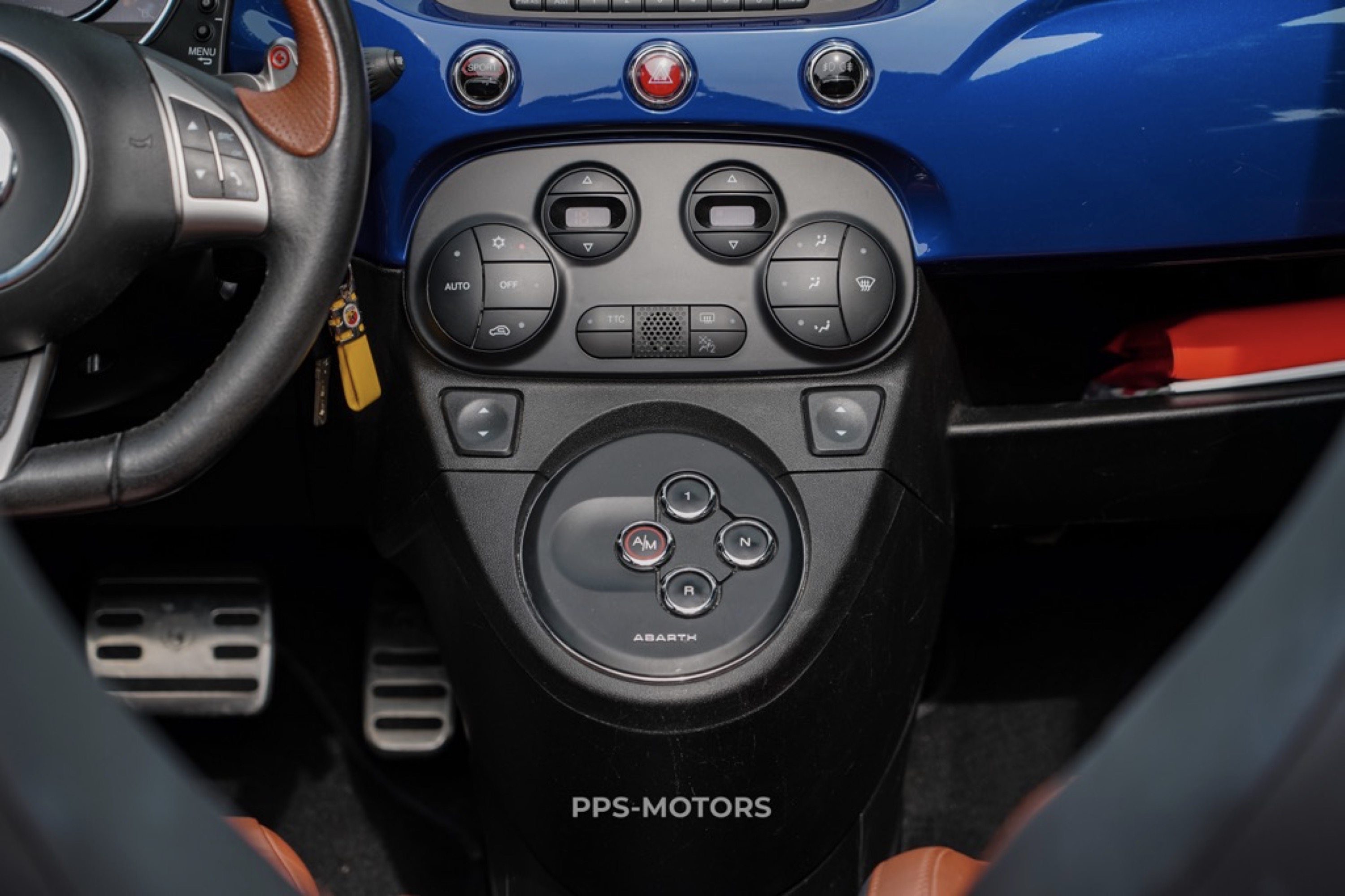 Abarth 595C 1.4 T-Jet photo 15