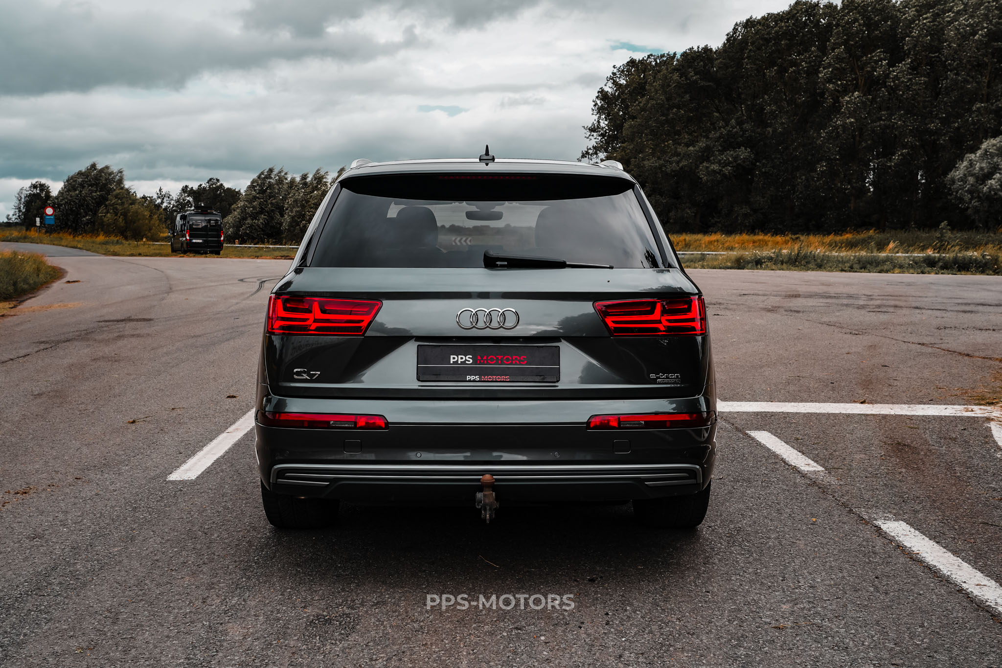 Audi Q7 3.0 TDI E-TRON photo 6
