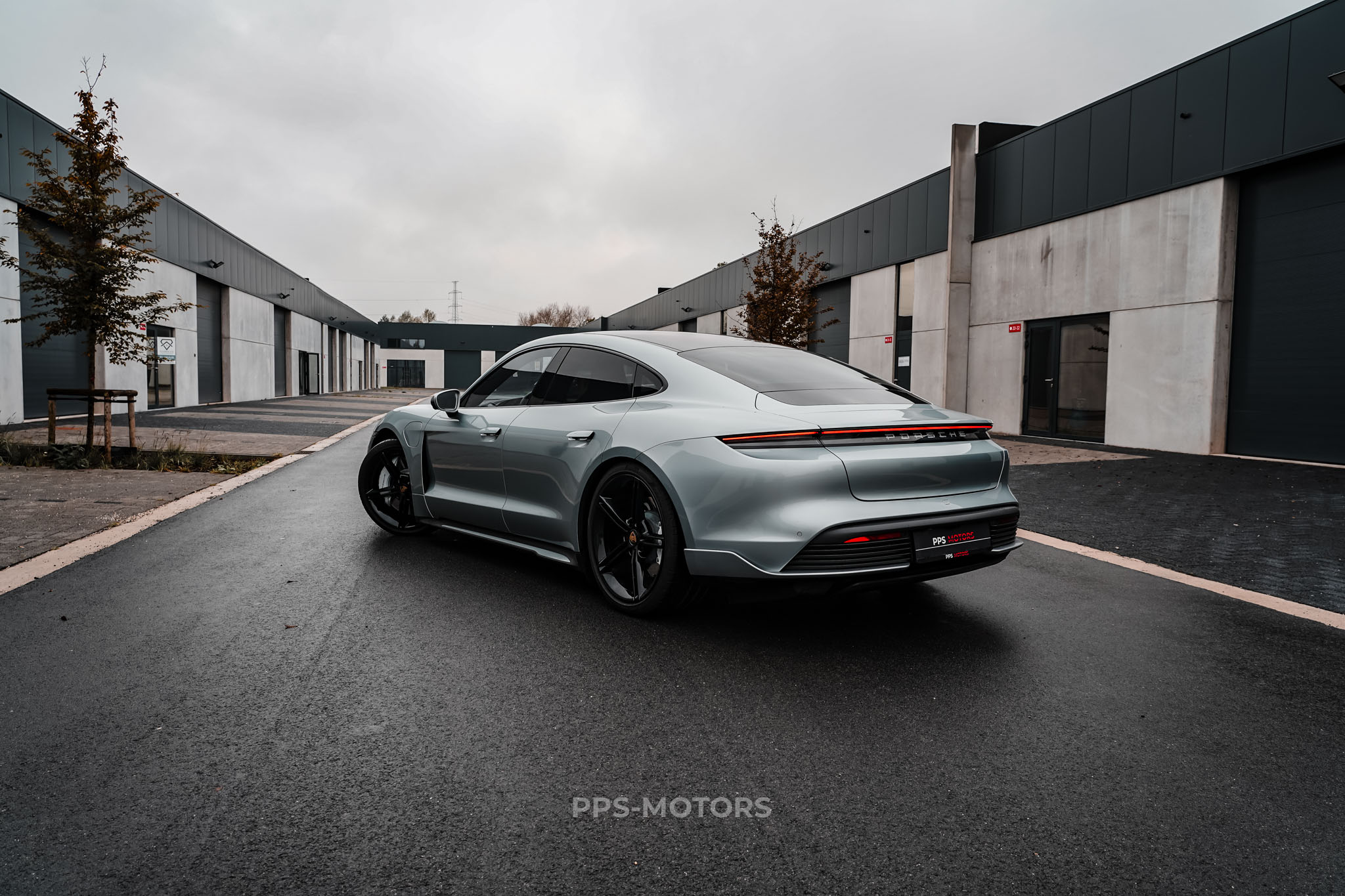 Porsche TAYCAN 4S SPORTDESIGN photo 23