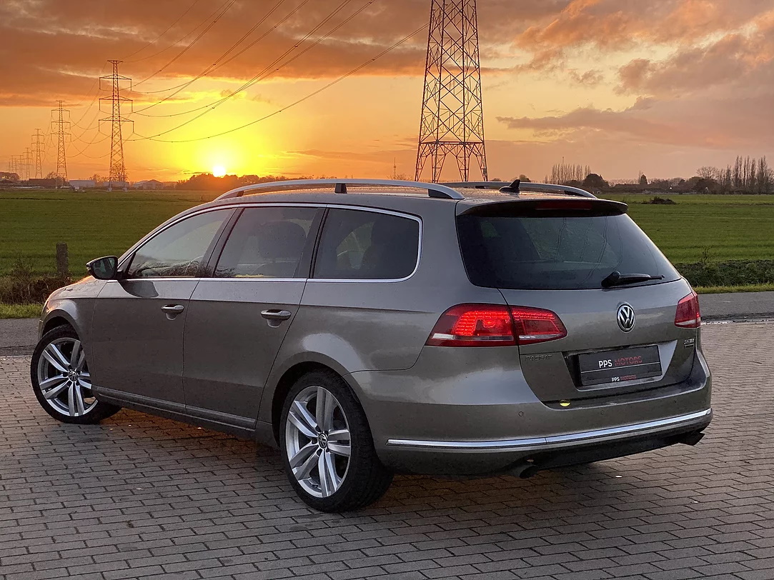 Volkswagen PASSAT 2.0 TDI 4MOTION photo 5