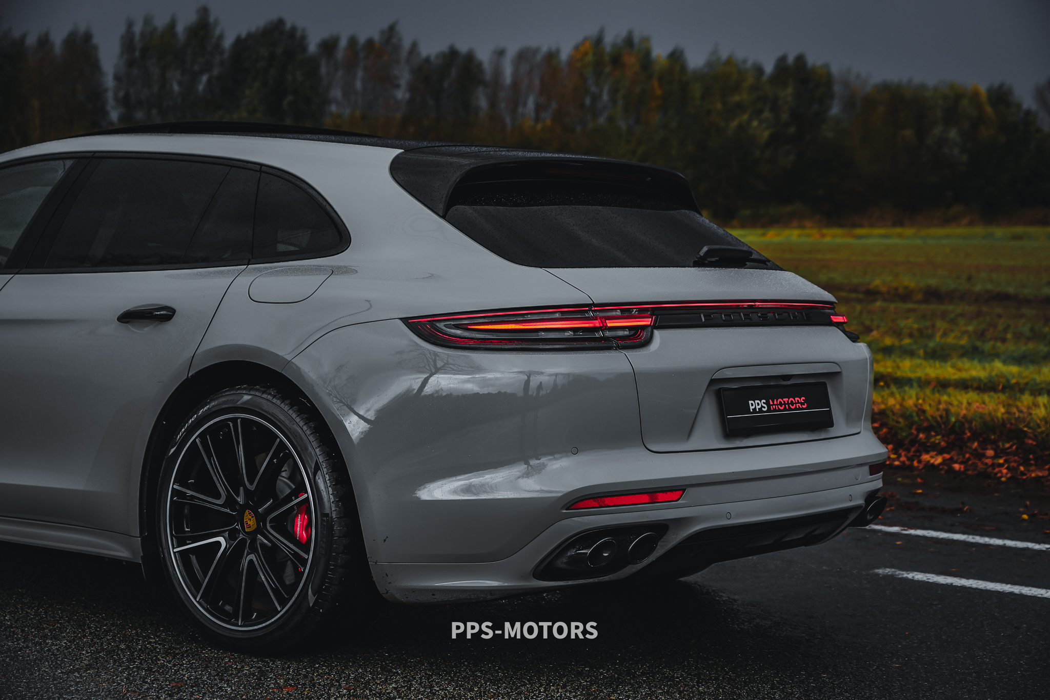 Porsche PANAMERA 4 E-Hybrid Sport Turismo photo 8