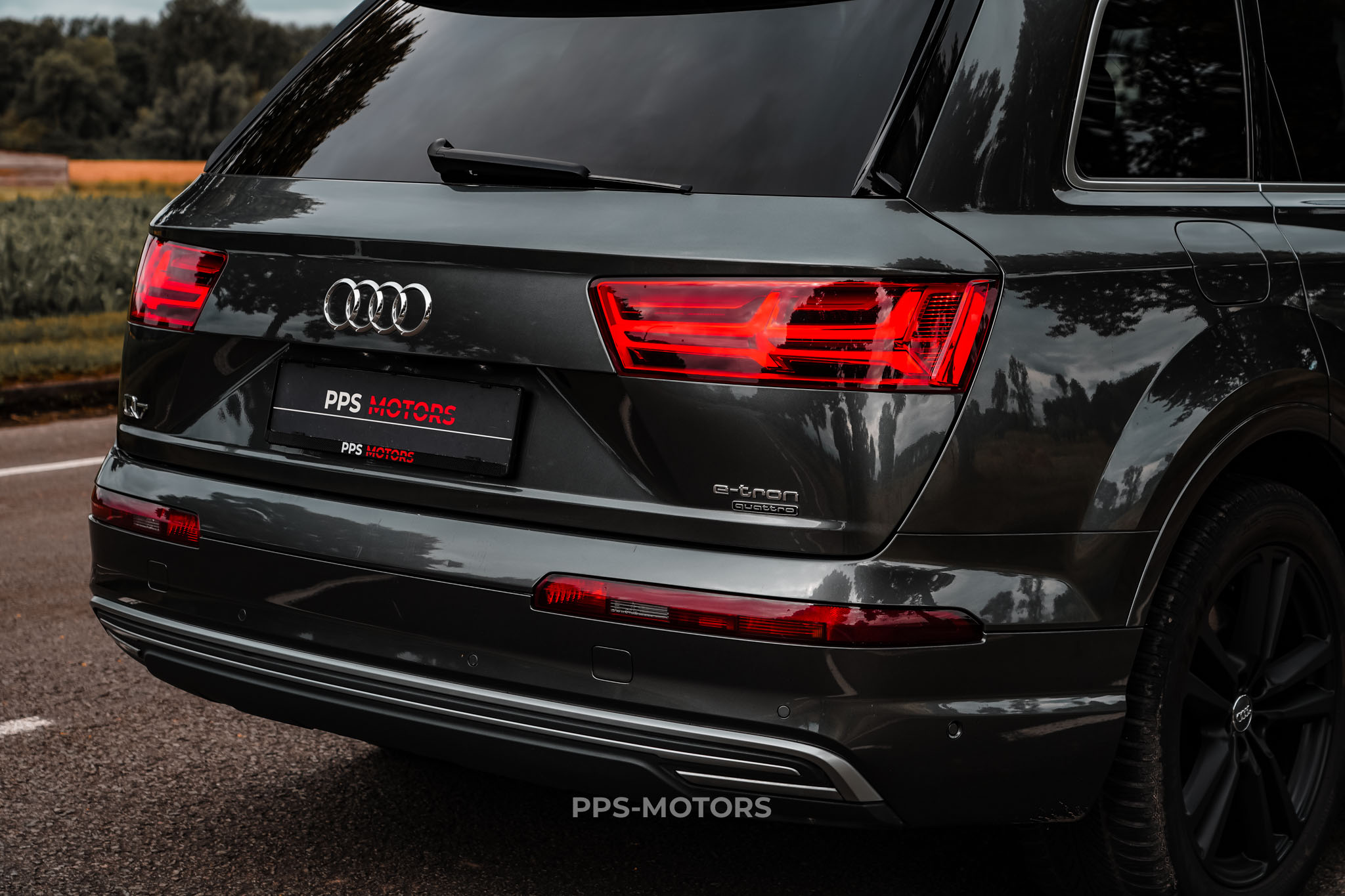 Audi Q7 3.0 TDI E-TRON photo 8
