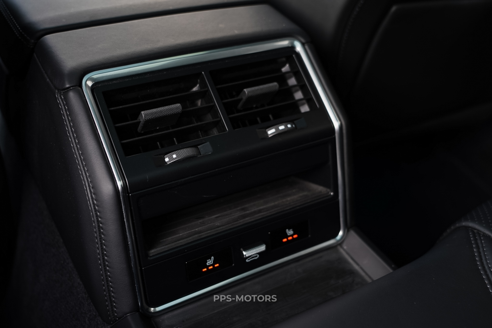 Porsche PANAMERA SPORT TURISMO 4 E-HYBRID photo 25