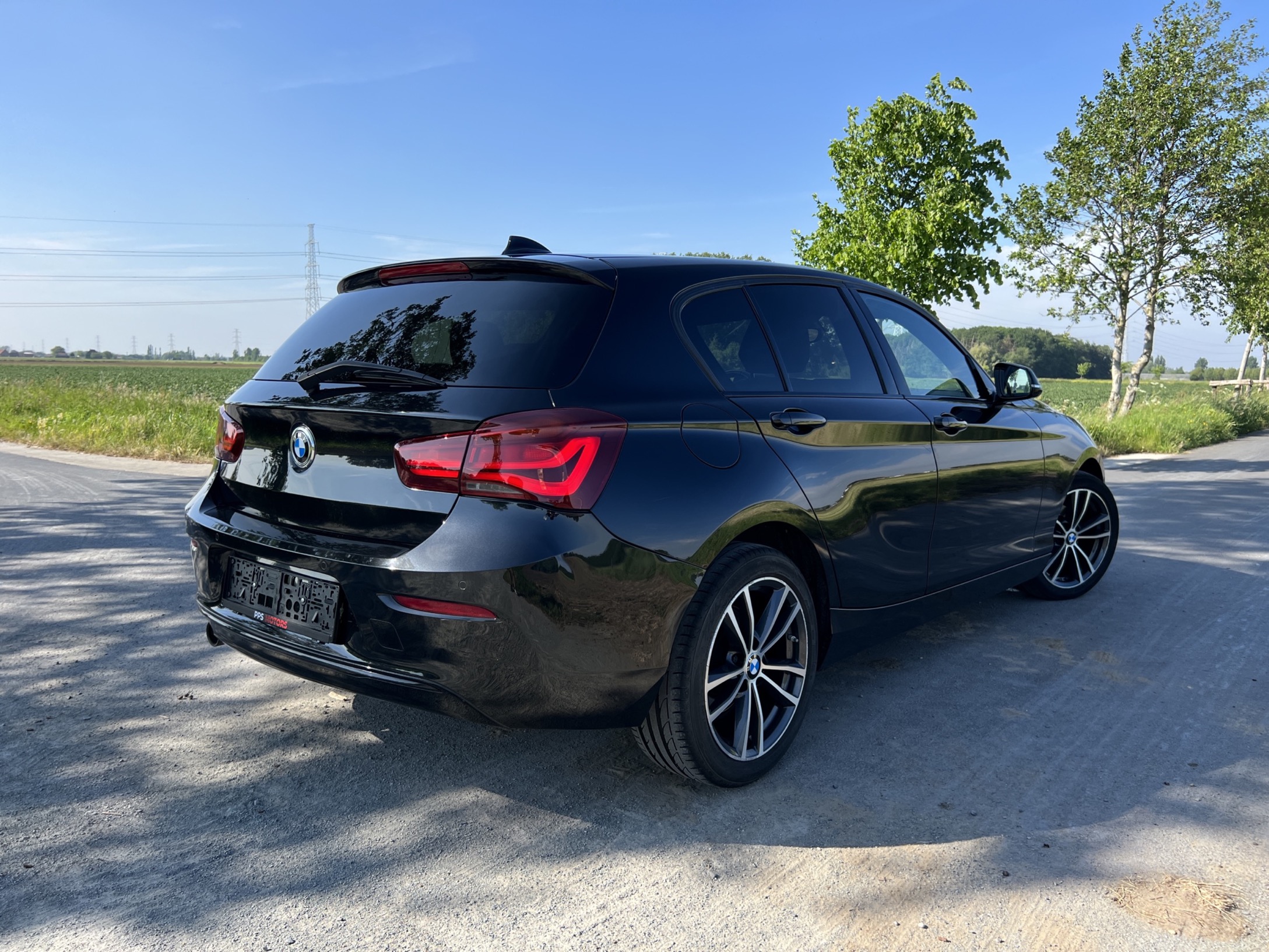 BMW 118d F20 LCI photo 16