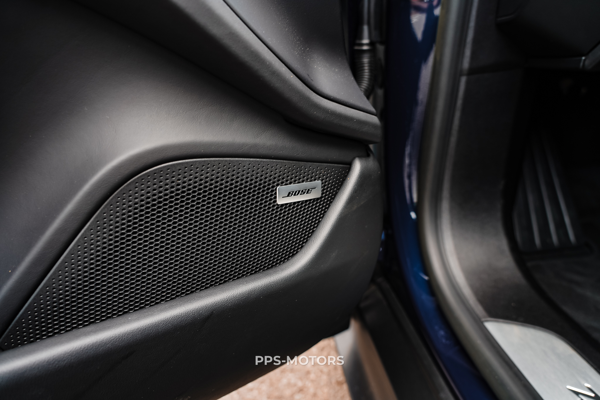 Porsche TAYCAN TURBO NEW! photo 50