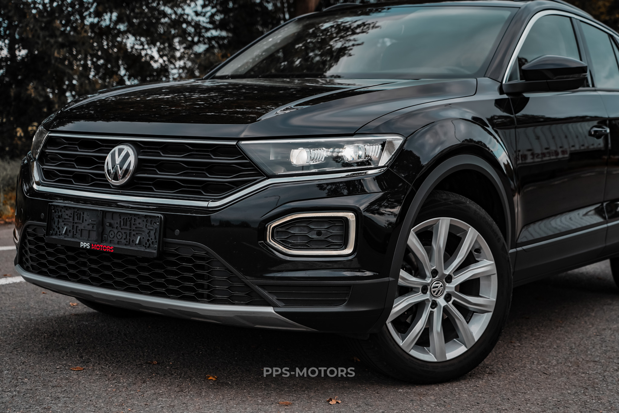 Volkswagen T-ROC 1.5 TSI photo 2