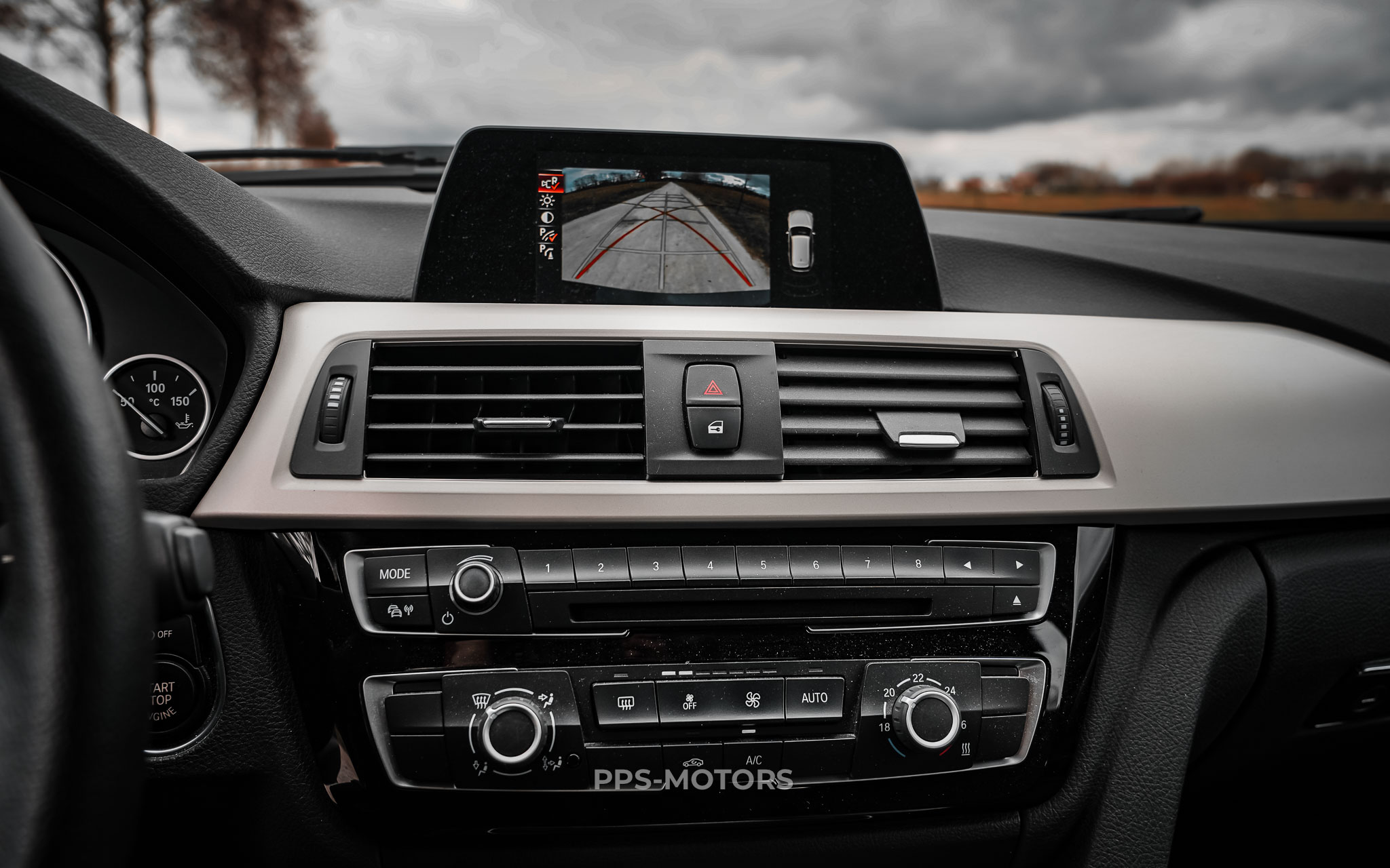 BMW 318dA F31 TOURING photo 13