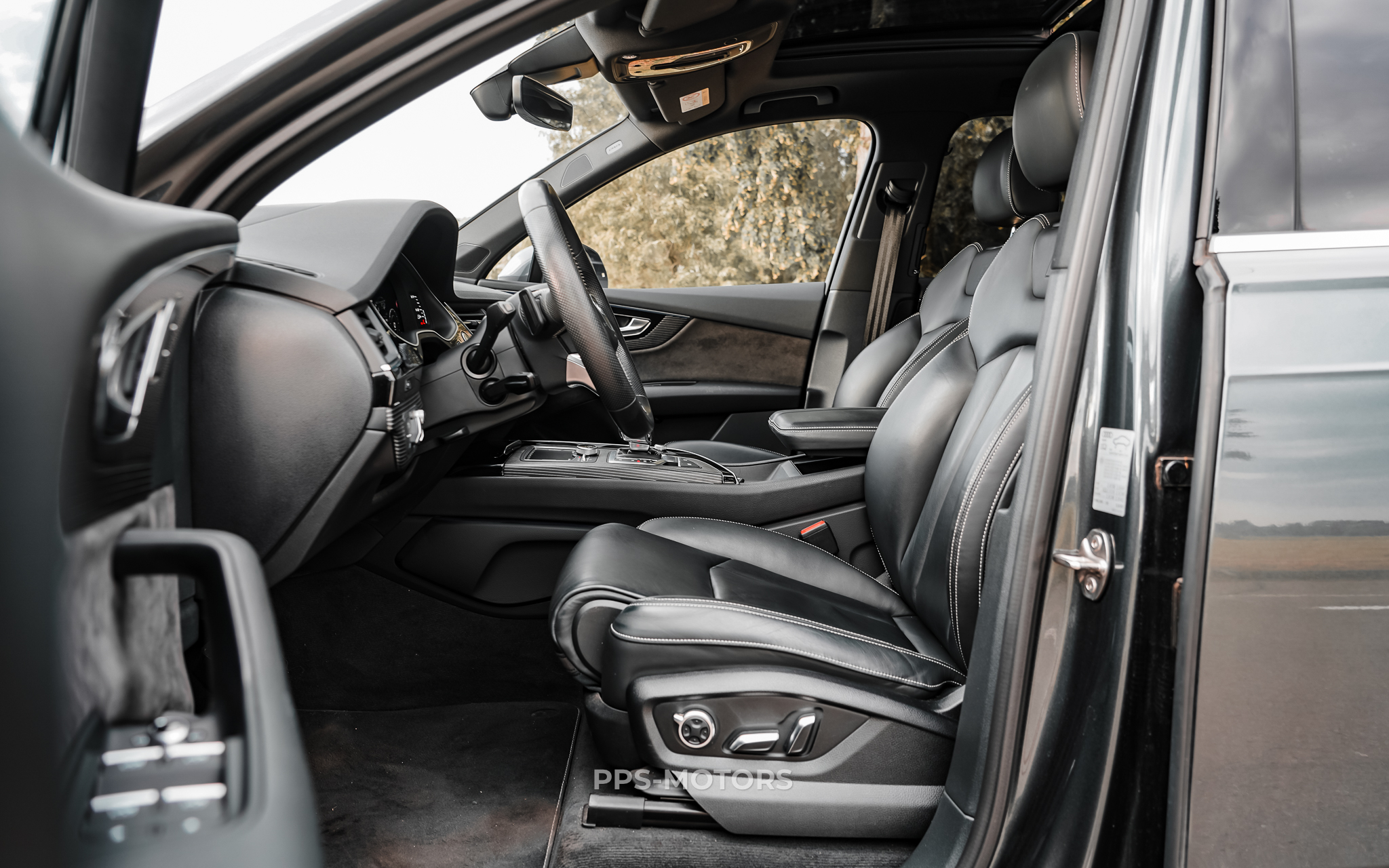 Audi Q7 3.0 TDI V6 E-TRON photo 12