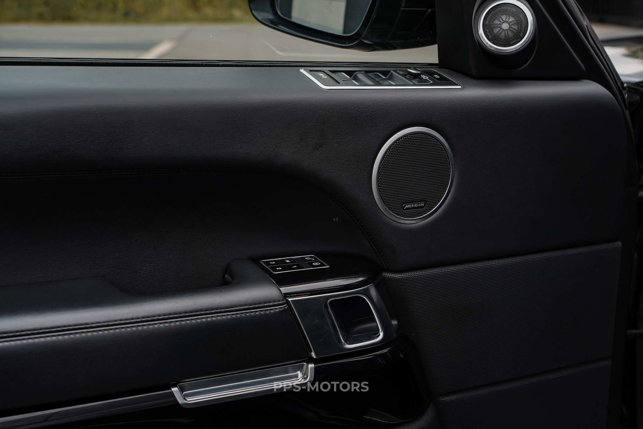Land Rover RANGE ROVER VOGUE 4.4 SDV8 photo 13