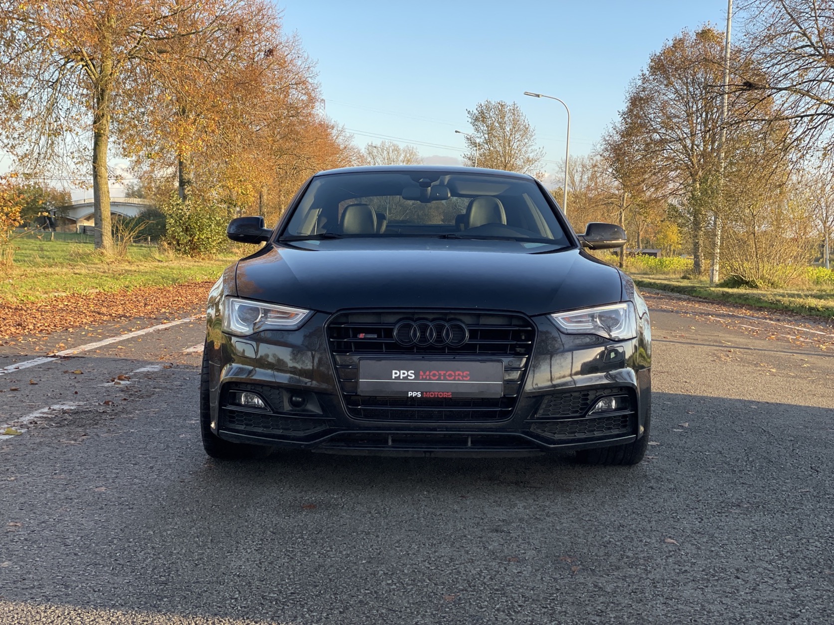 Audi A5 2.0 TDI S-LINE photo 4