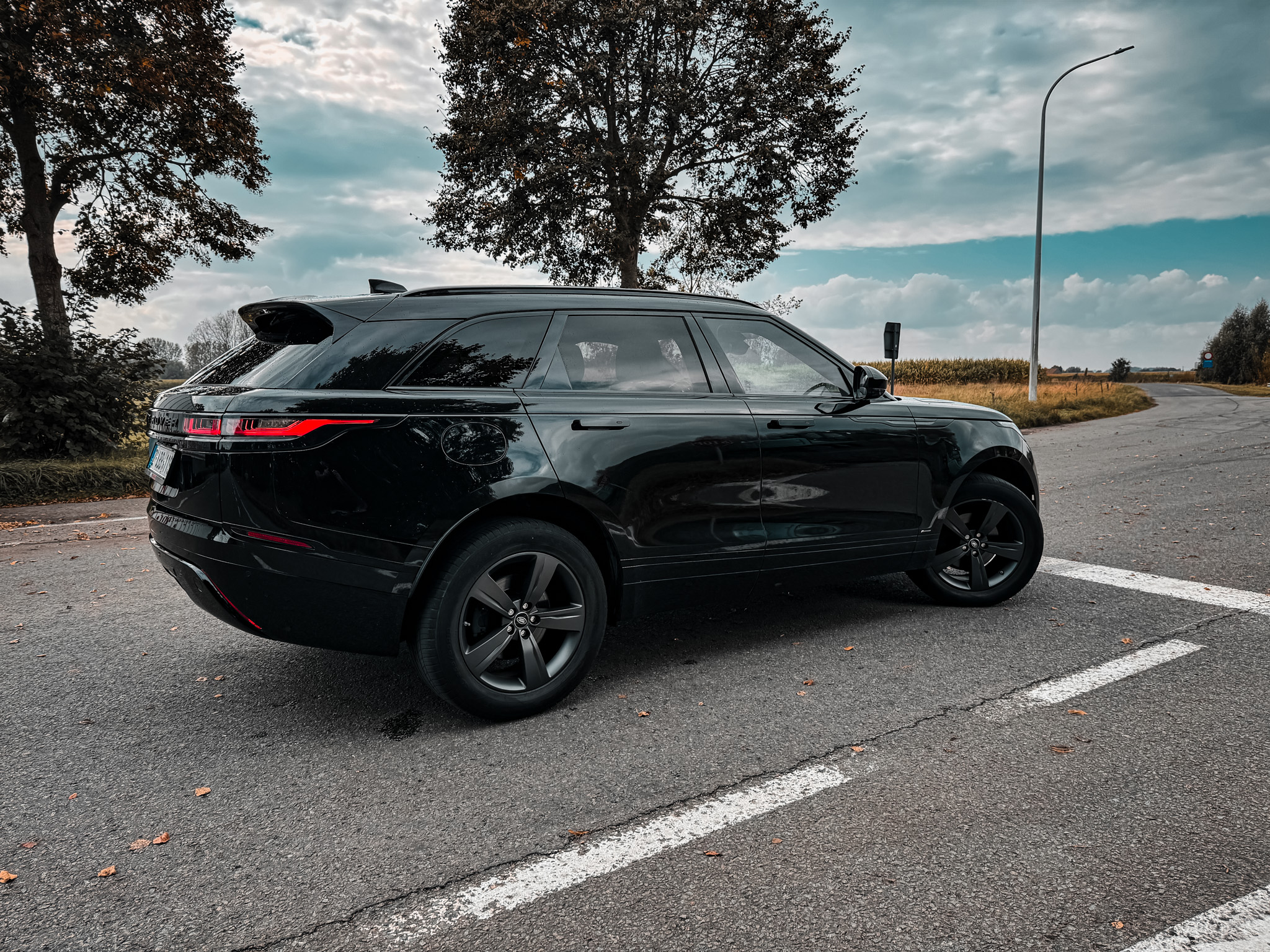 Land Rover VELAR 2.0 R-DYNAMIC photo 15
