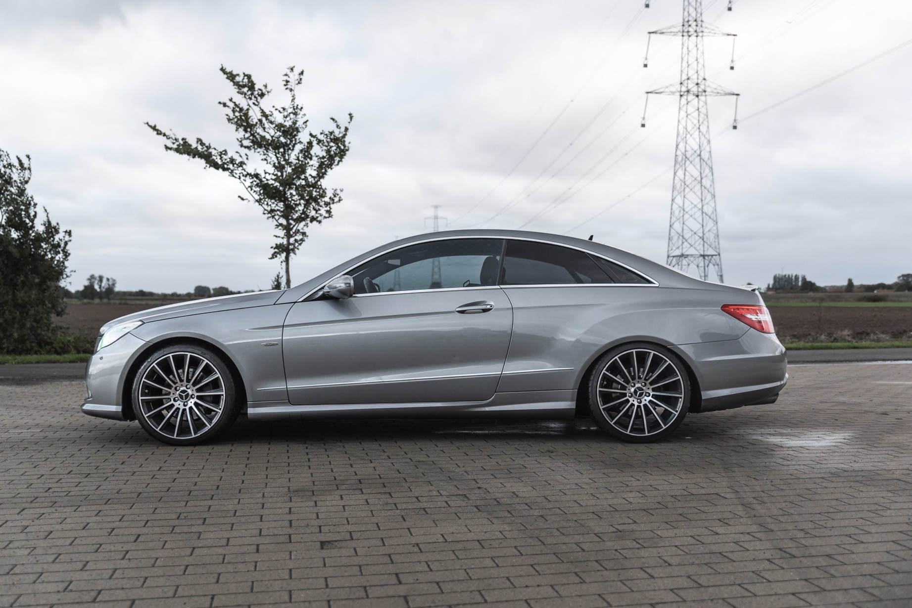 Mercedes Benz E250d AVANTGARDE AMG-PAKKET photo 3
