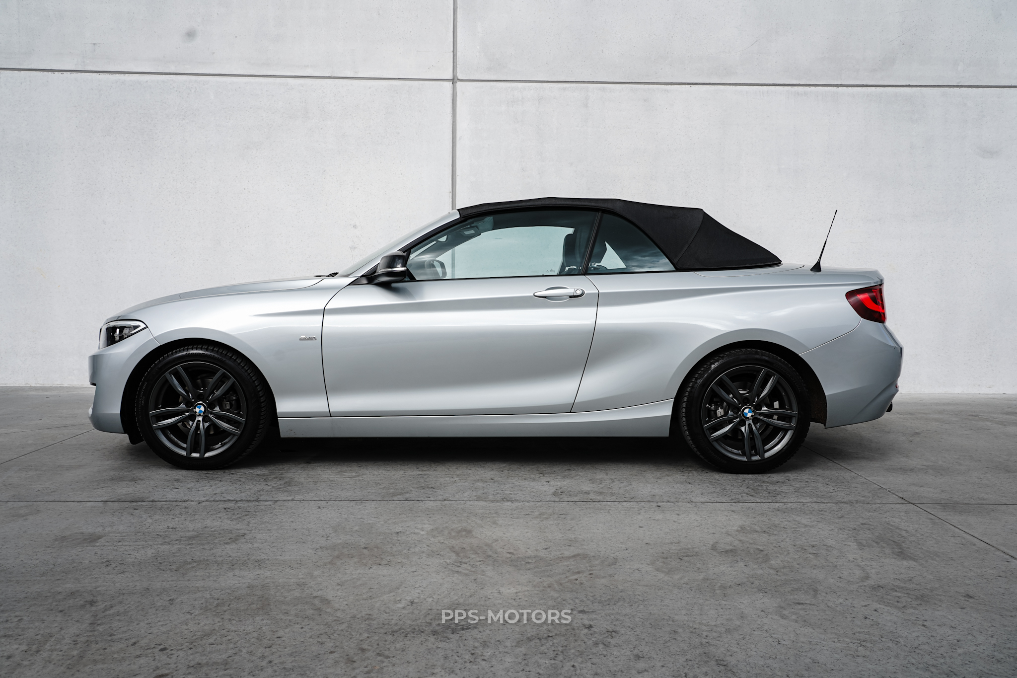 BMW 218dA CABRIO photo 5
