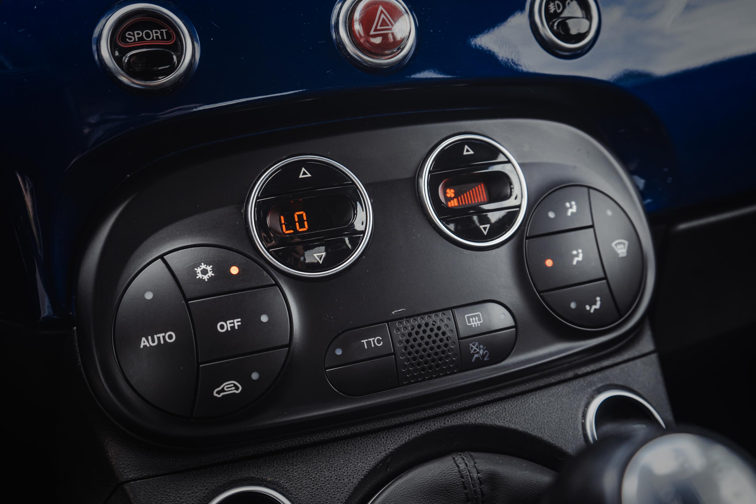 Abarth 595 1.4 T-JET photo 15