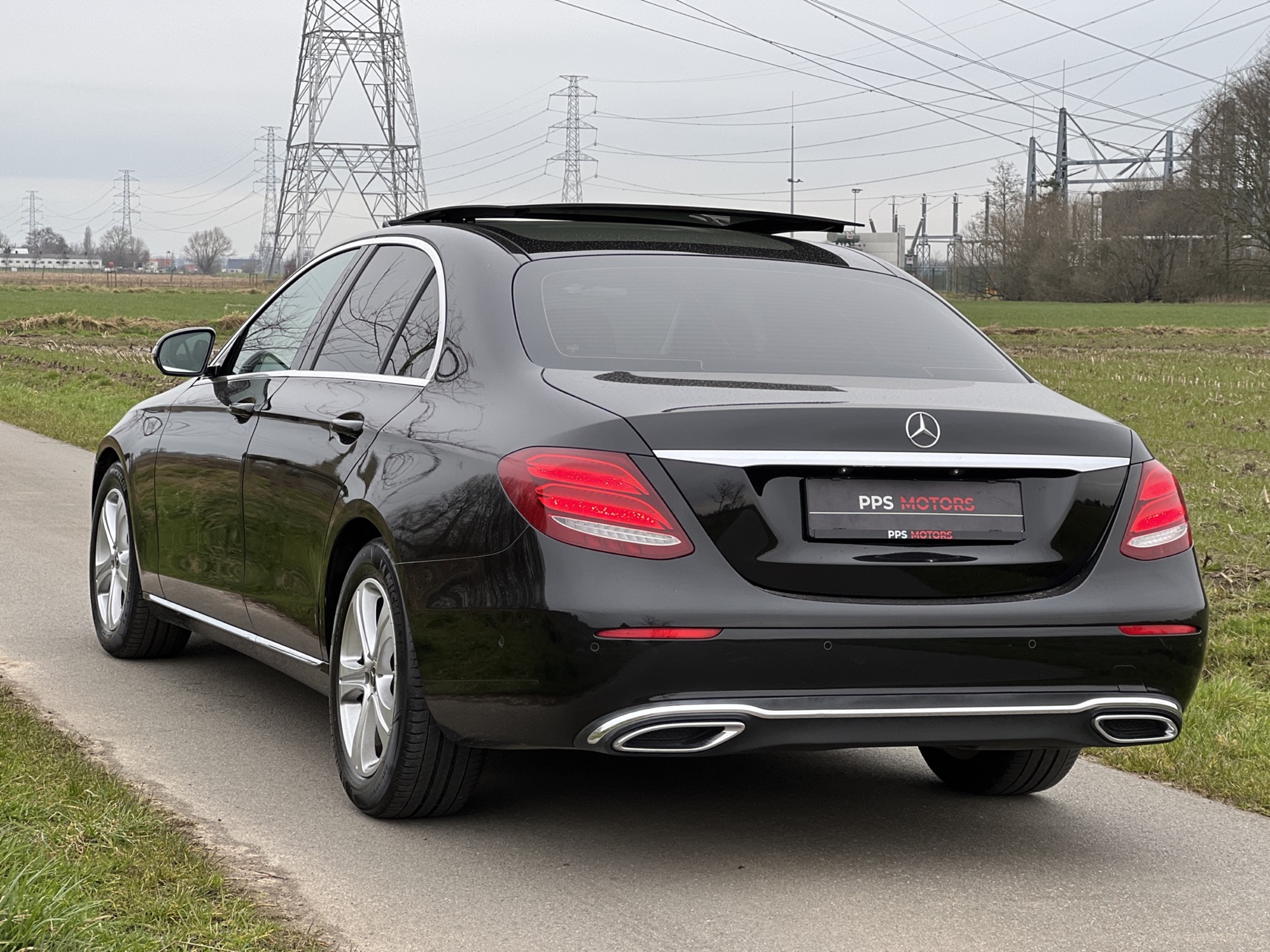 Mercedes Benz E220 BERLINE AVANTGARDE photo 13