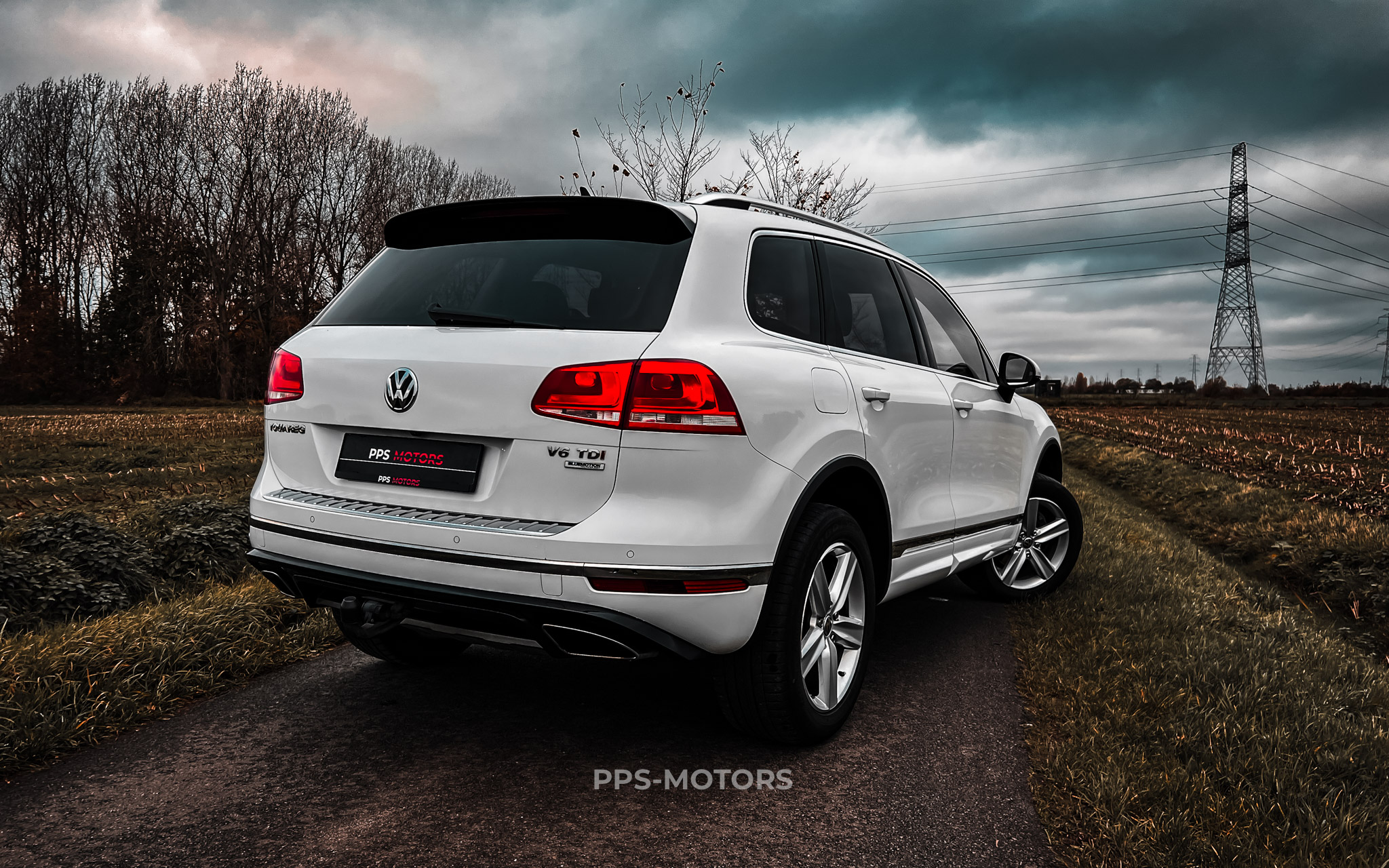 Volkswagen TOUAREG 3.0 TDI V6 R-LINE photo 5