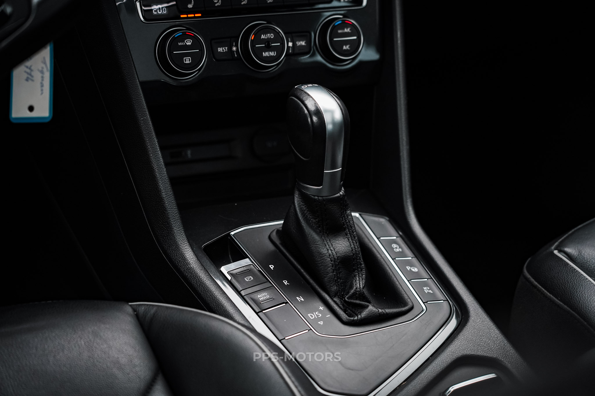 Volkswagen TIGUAN 1.4 TSI DSG R-LINE photo 18