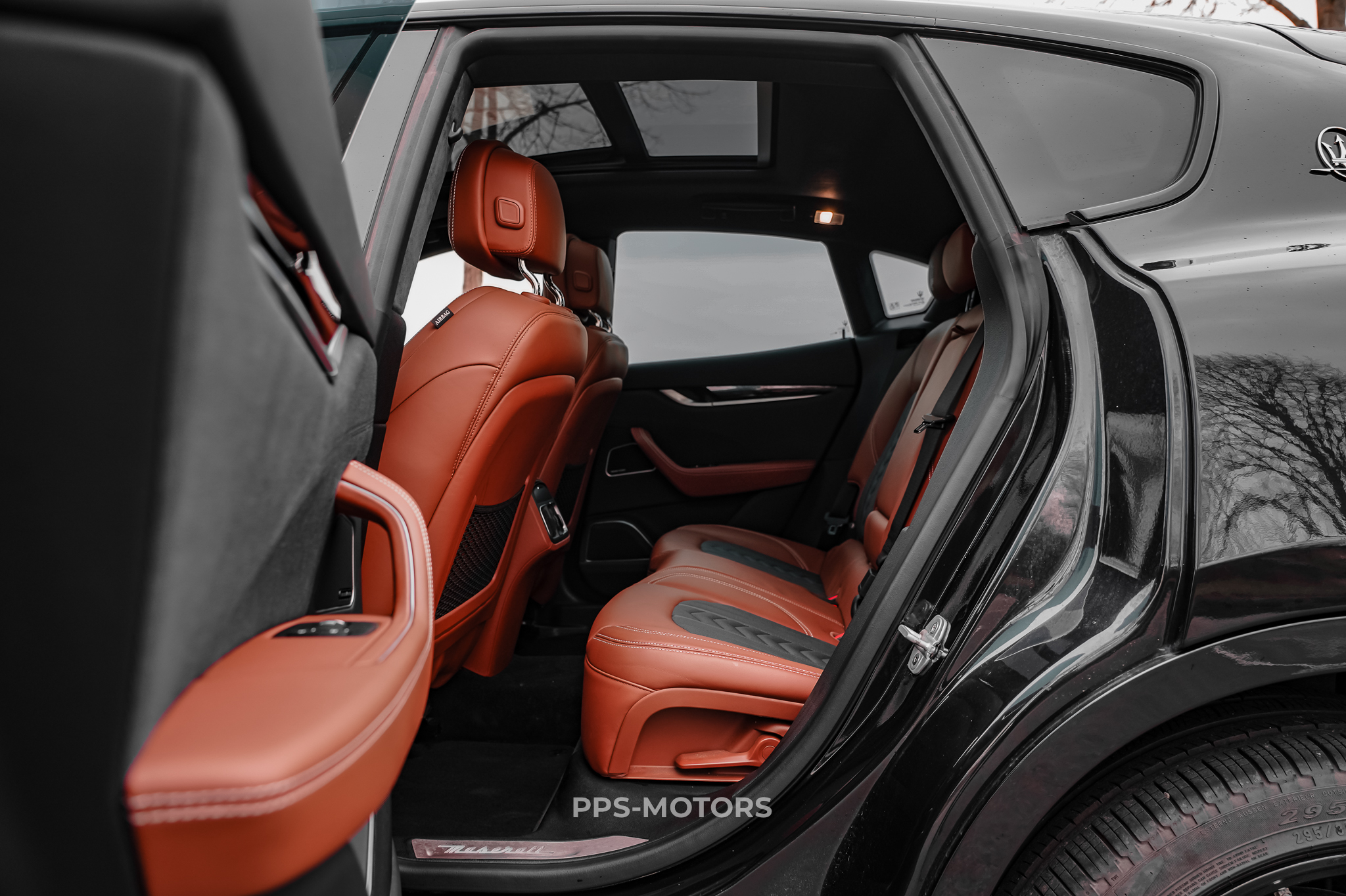 Maserati LEVANTE 3.0 V6 TURBO GRANLUSSO photo 14