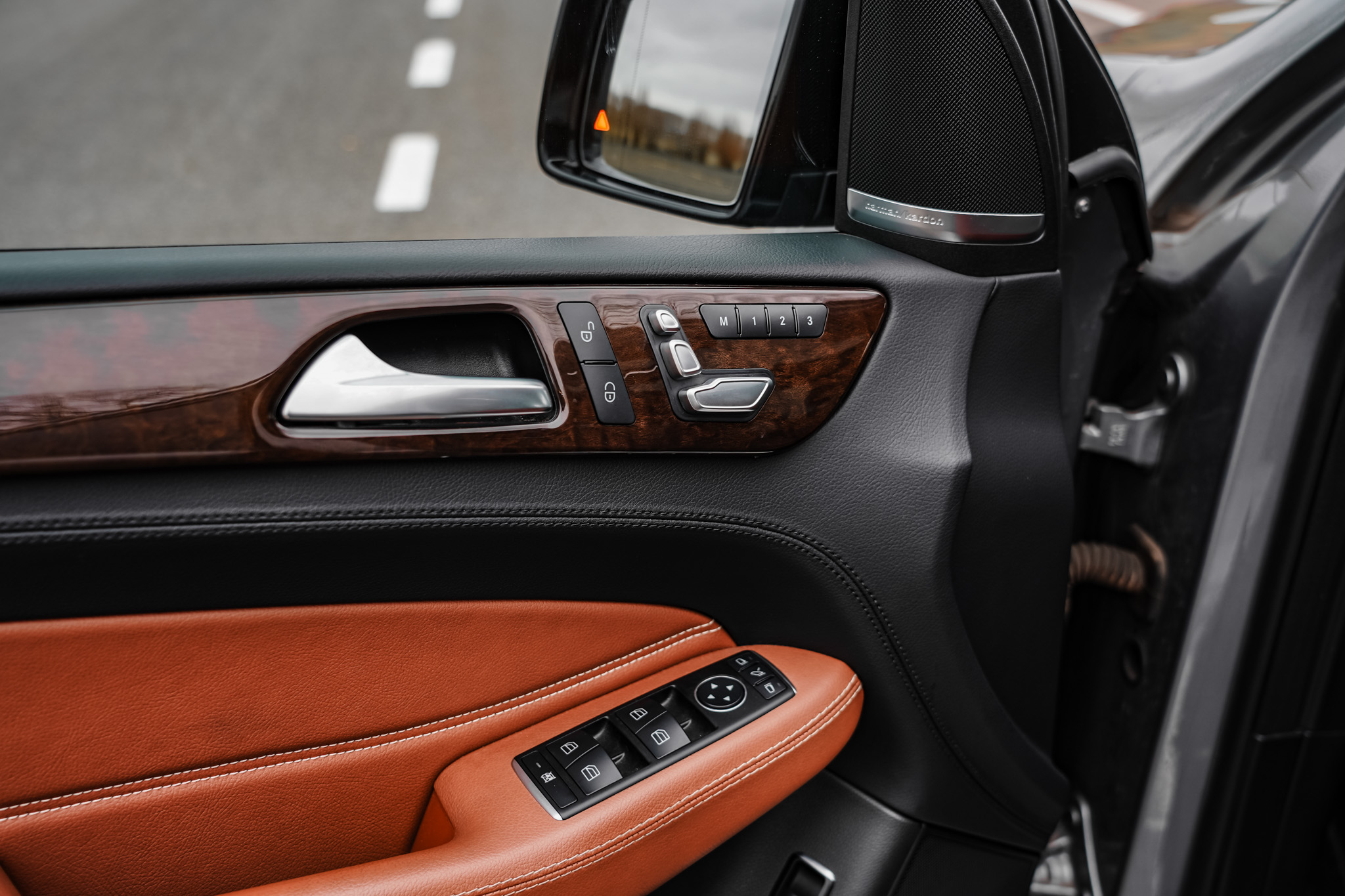 Mercedes Benz GLE 250 4-MATIC AMG PAKKET photo 27