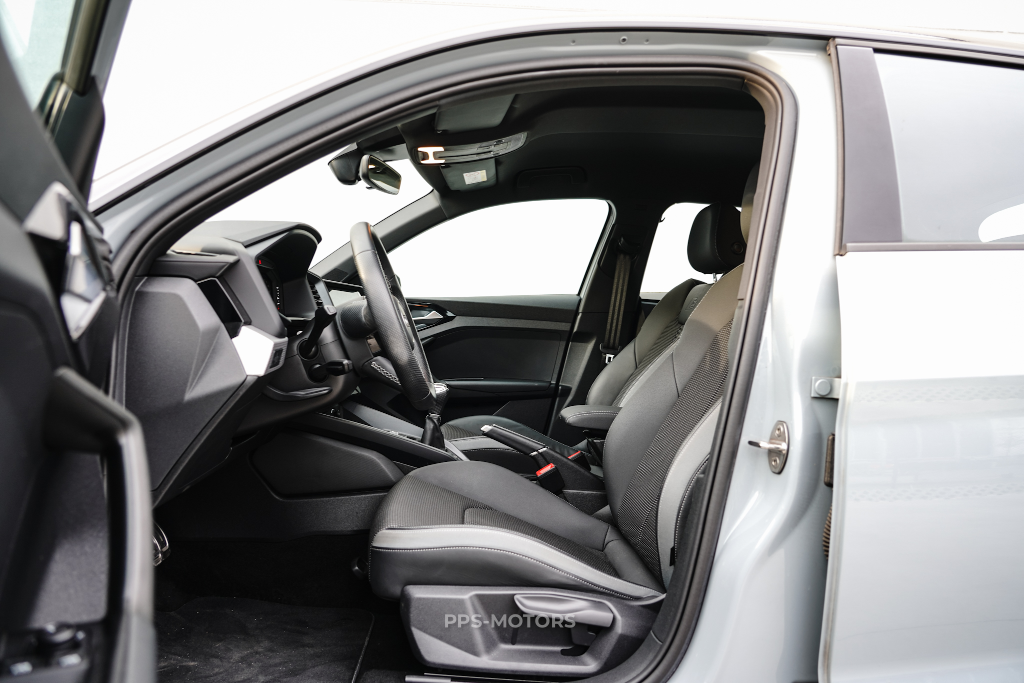 Audi A1 30 TFSI CITYCARVER S-LINE photo 7