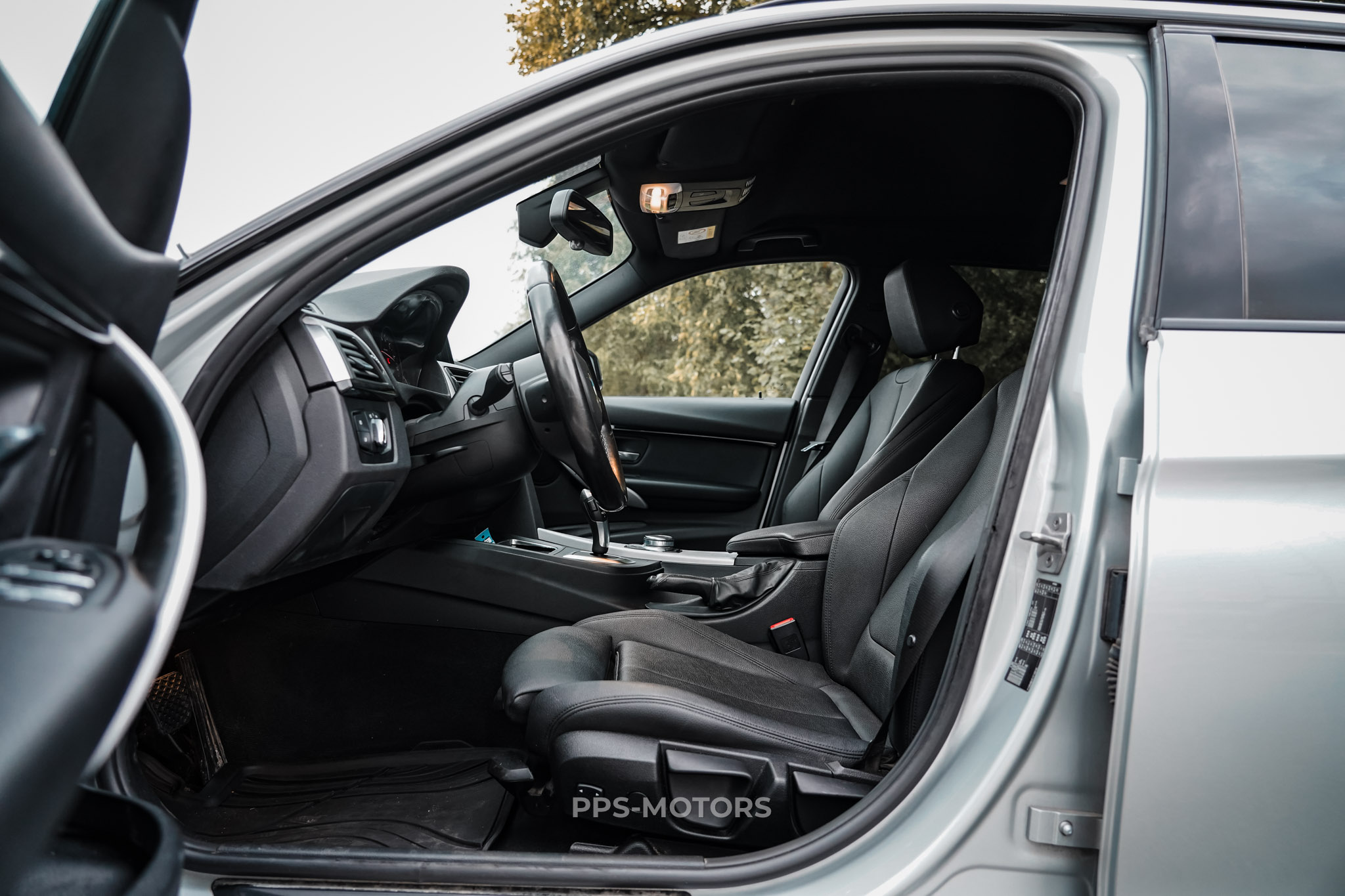 BMW 318iA M-PAKKET photo 15