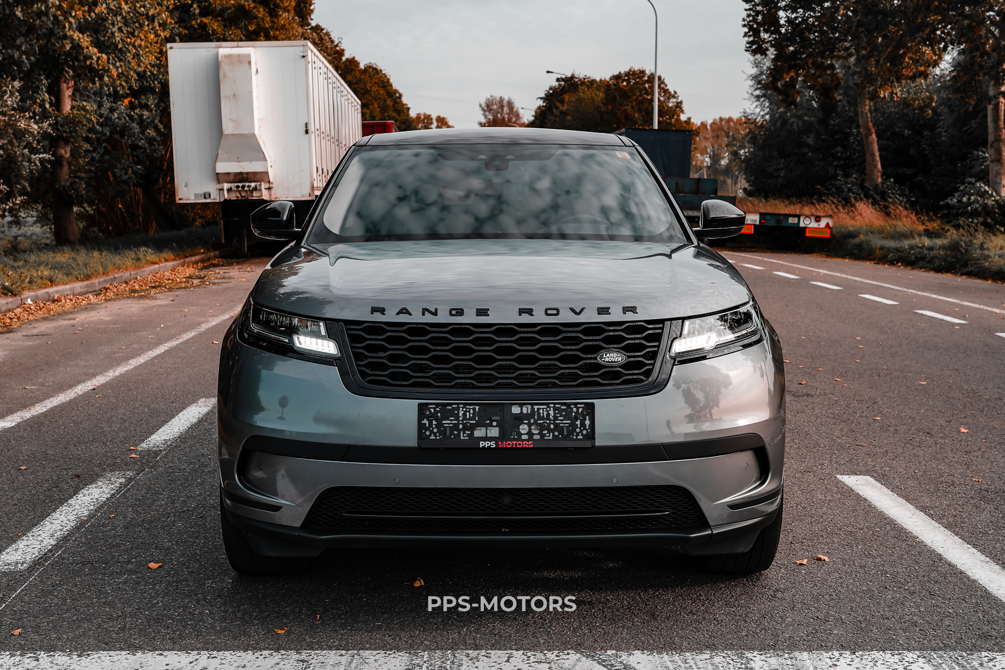 Land Rover RANGE ROVER VELAR photo 9