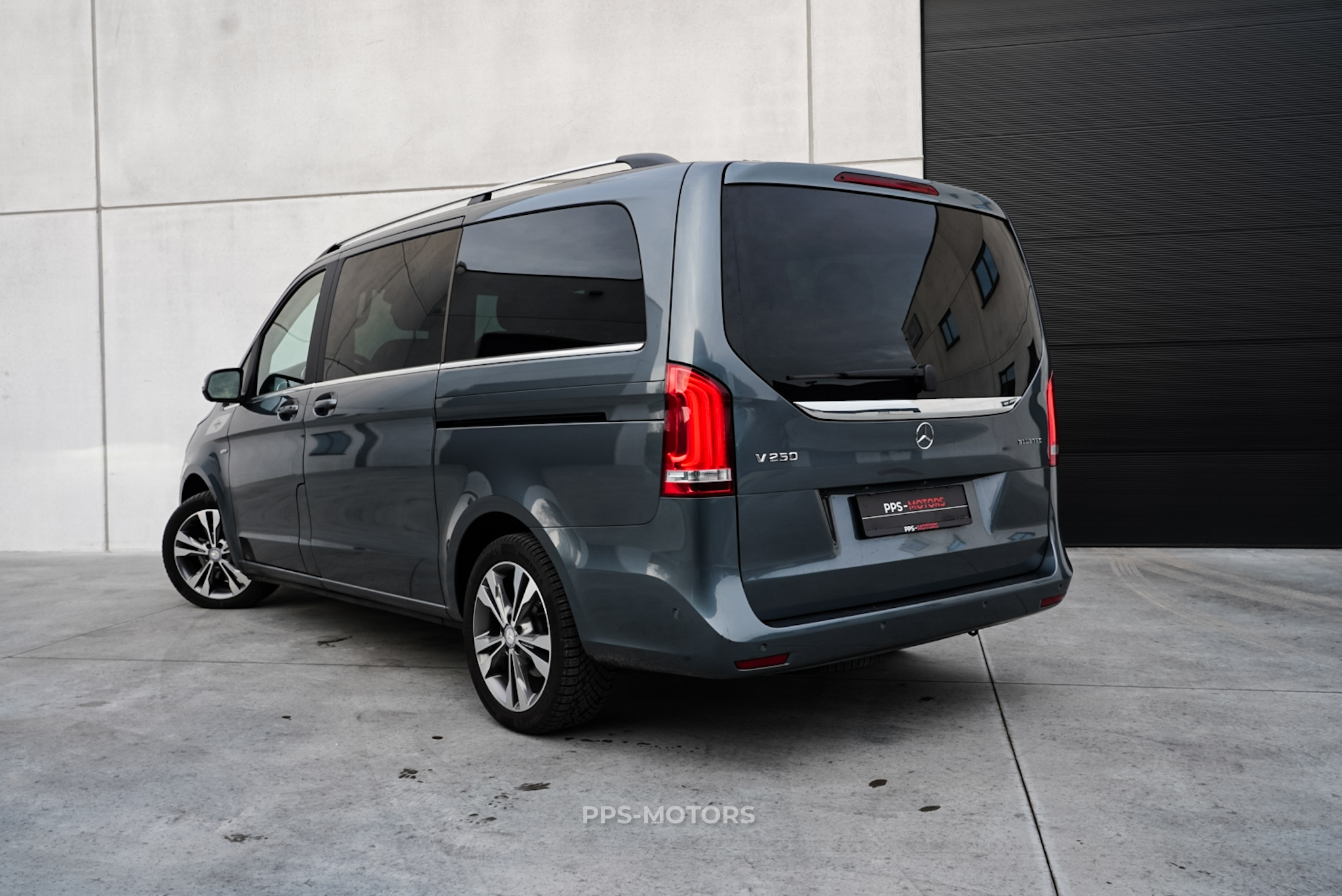 Mercedes Benz V250 AVANTGARDE photo 22
