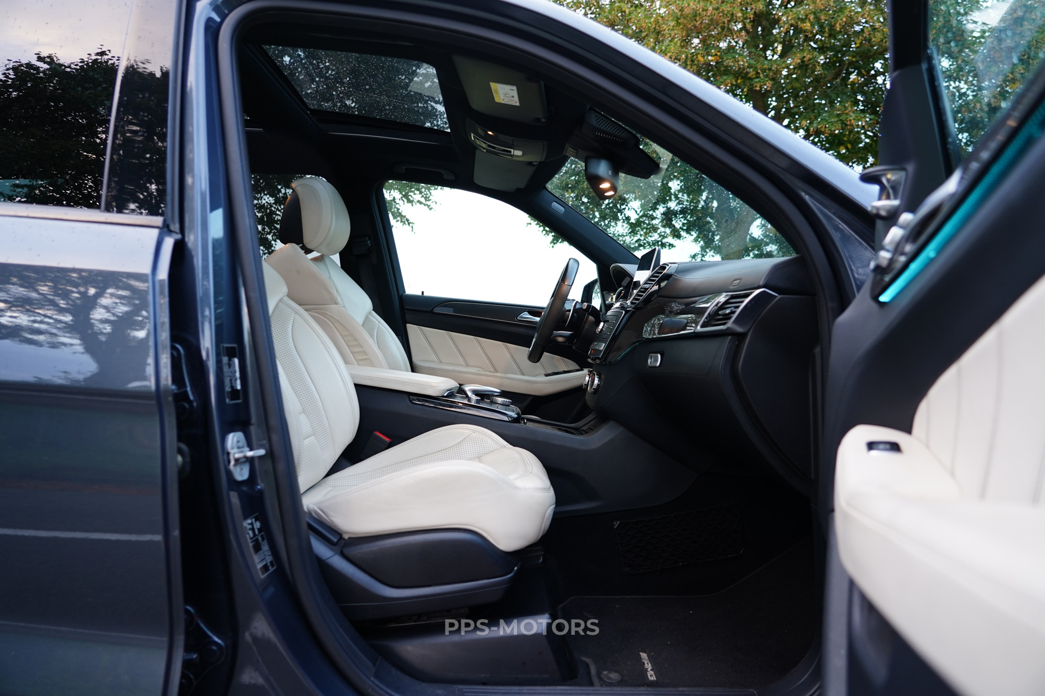 Mercedes Benz GLE63 AMG 5.5 V8 BITURBO photo 20