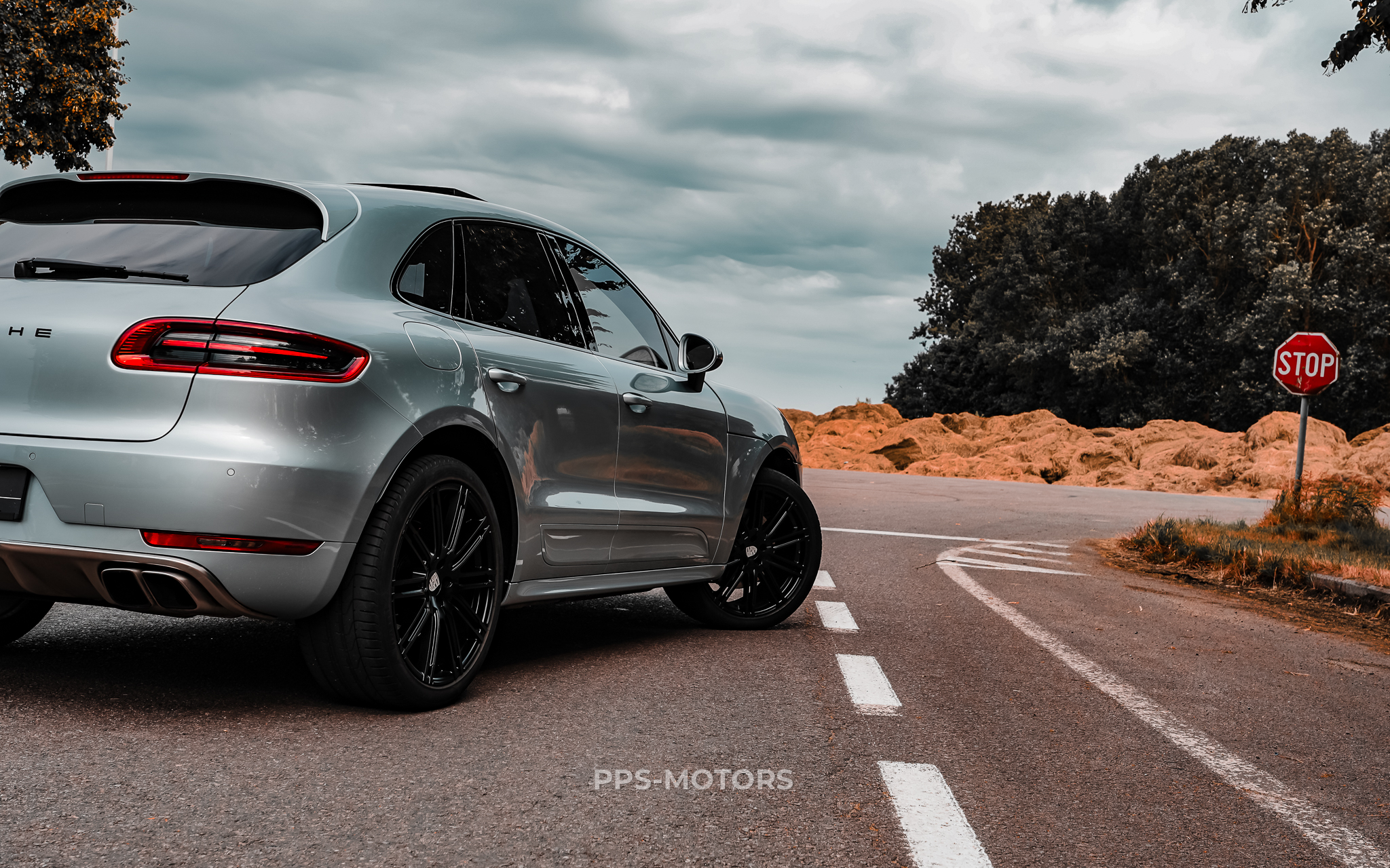 Porsche MACAN TURBO 3.6i photo 28