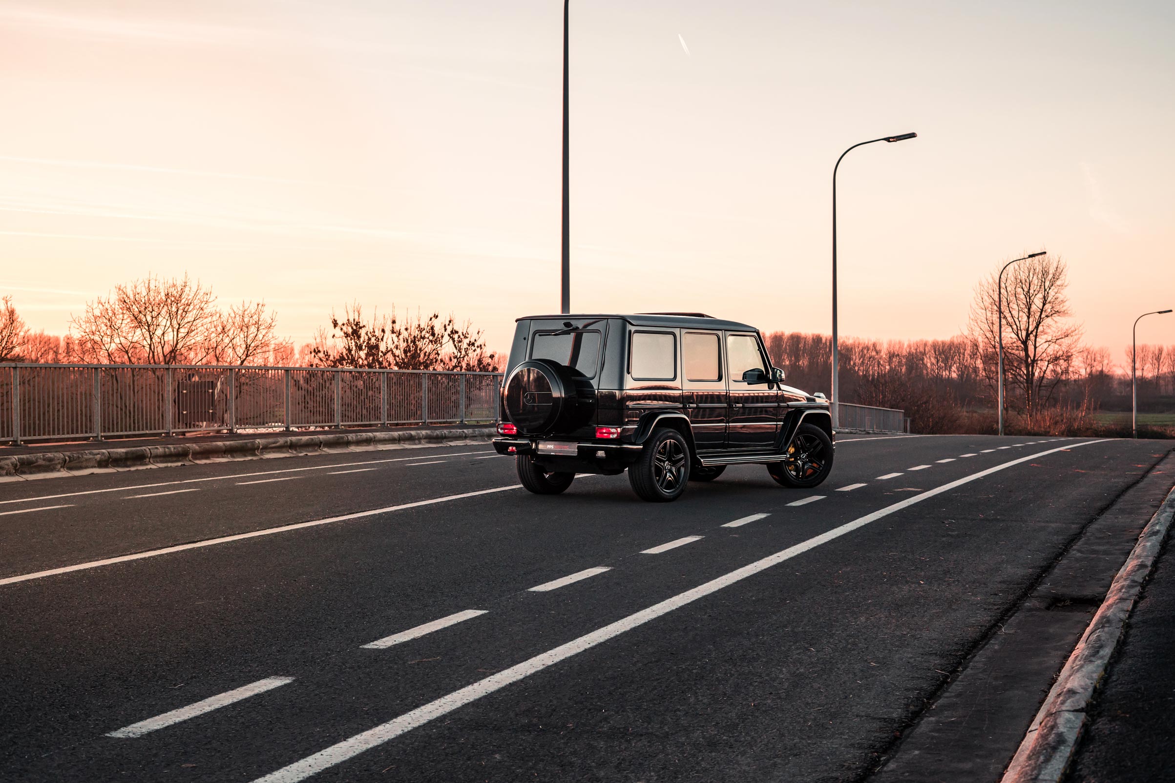 Mercedes Benz G63 AMG 5.5 V8 | BRABUS OPTIK photo 17