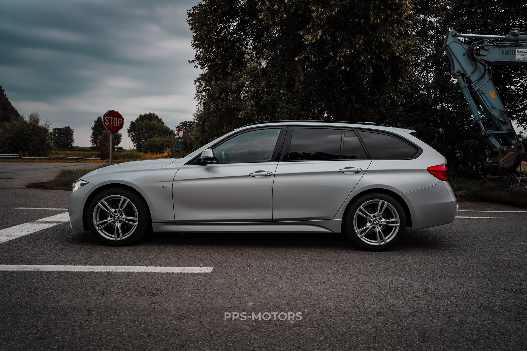 BMW 318iA M-PAKKET photo 4