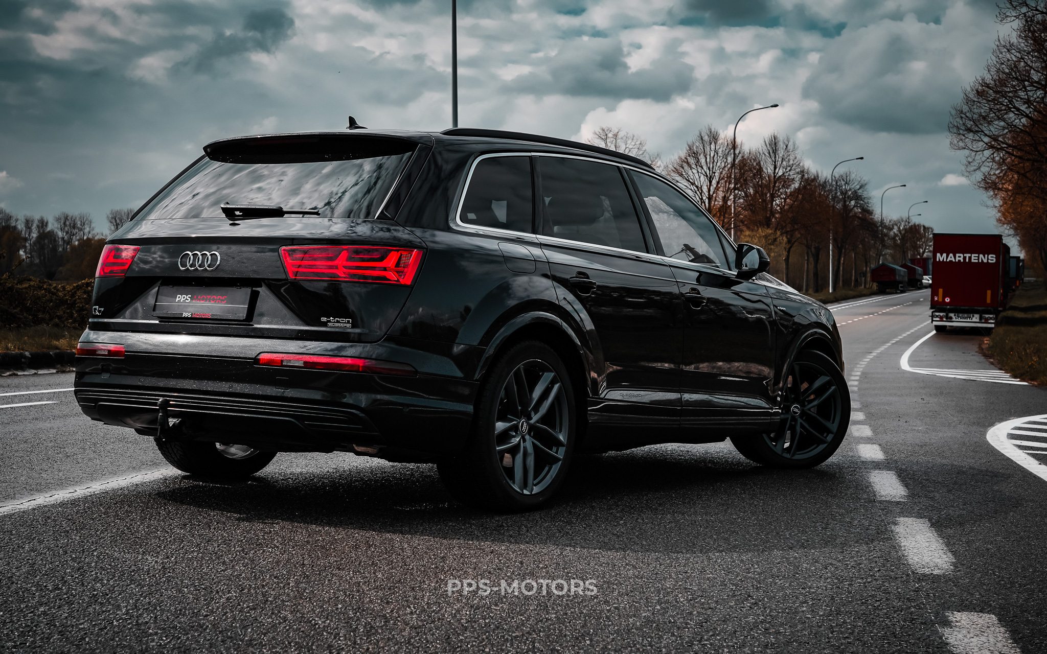 Audi Q7 3.0 TDi V6 QUATTRO E-TRON S-LINE photo 10