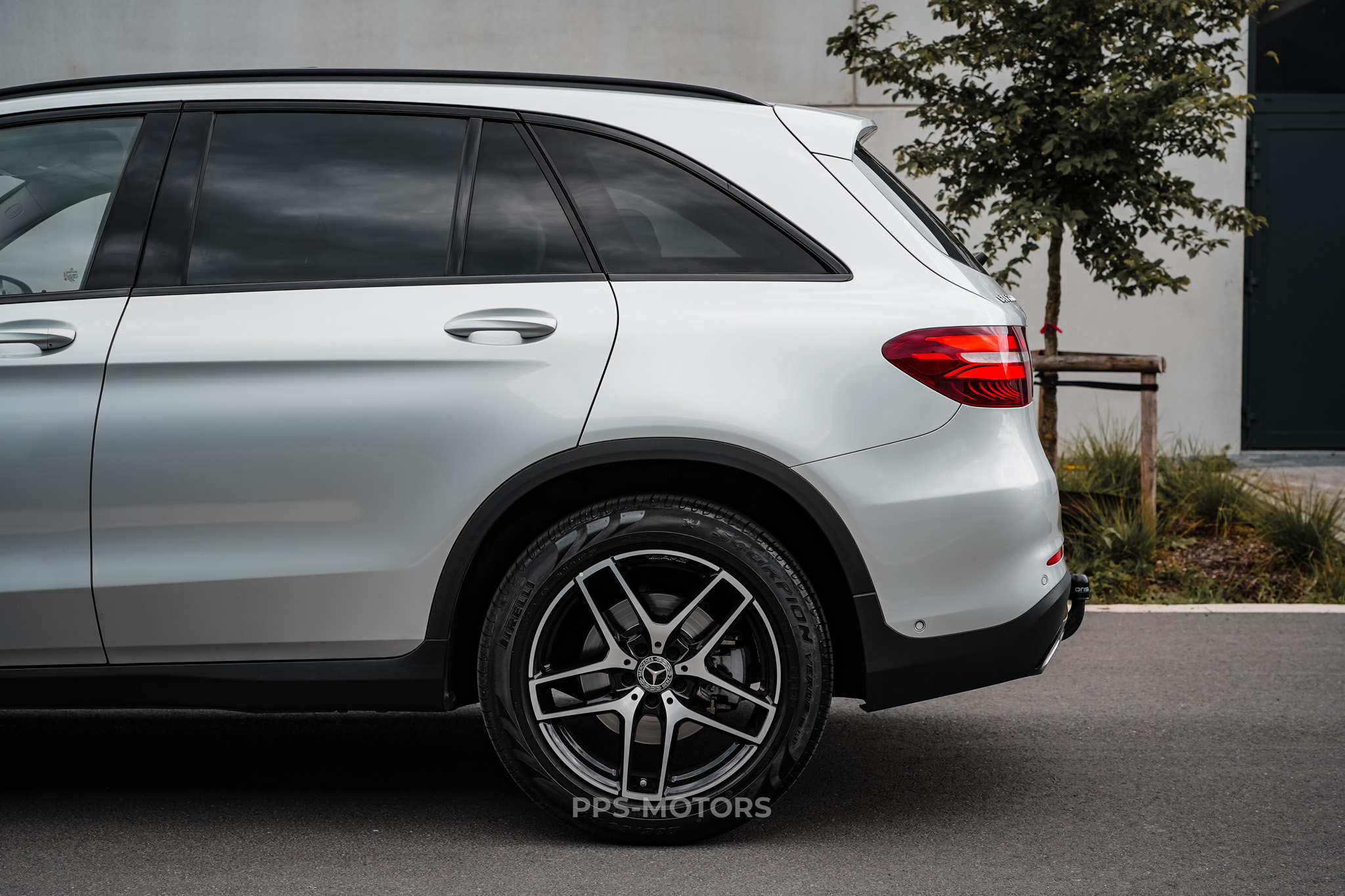 Mercedes Benz GLC 220d 4MATIC AMG-PAKKET photo 5