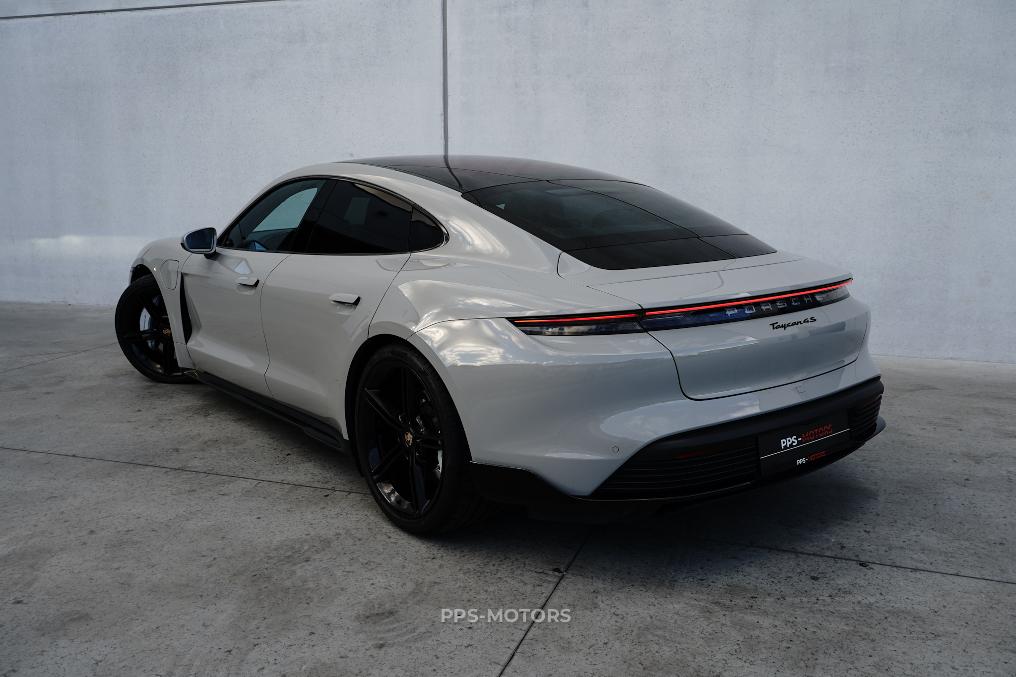 Porsche TAYCAN 4S SPORTDESIGN photo 27