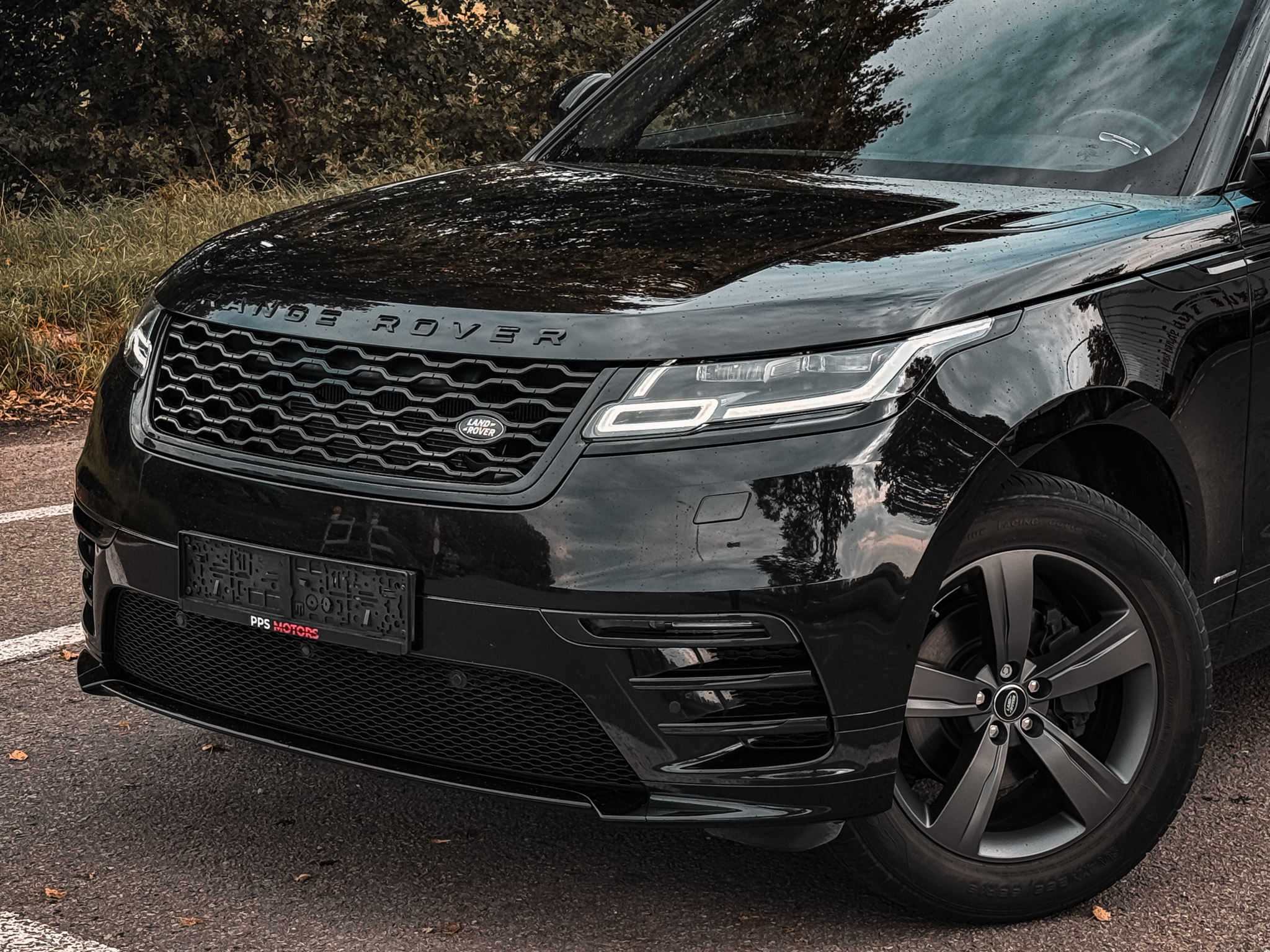 Land Rover VELAR 2.0 R-DYNAMIC photo 14