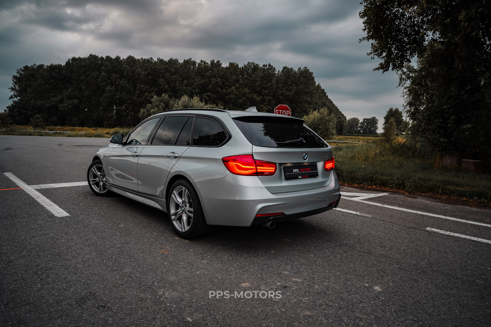 BMW 318iA M-PAKKET photo 9