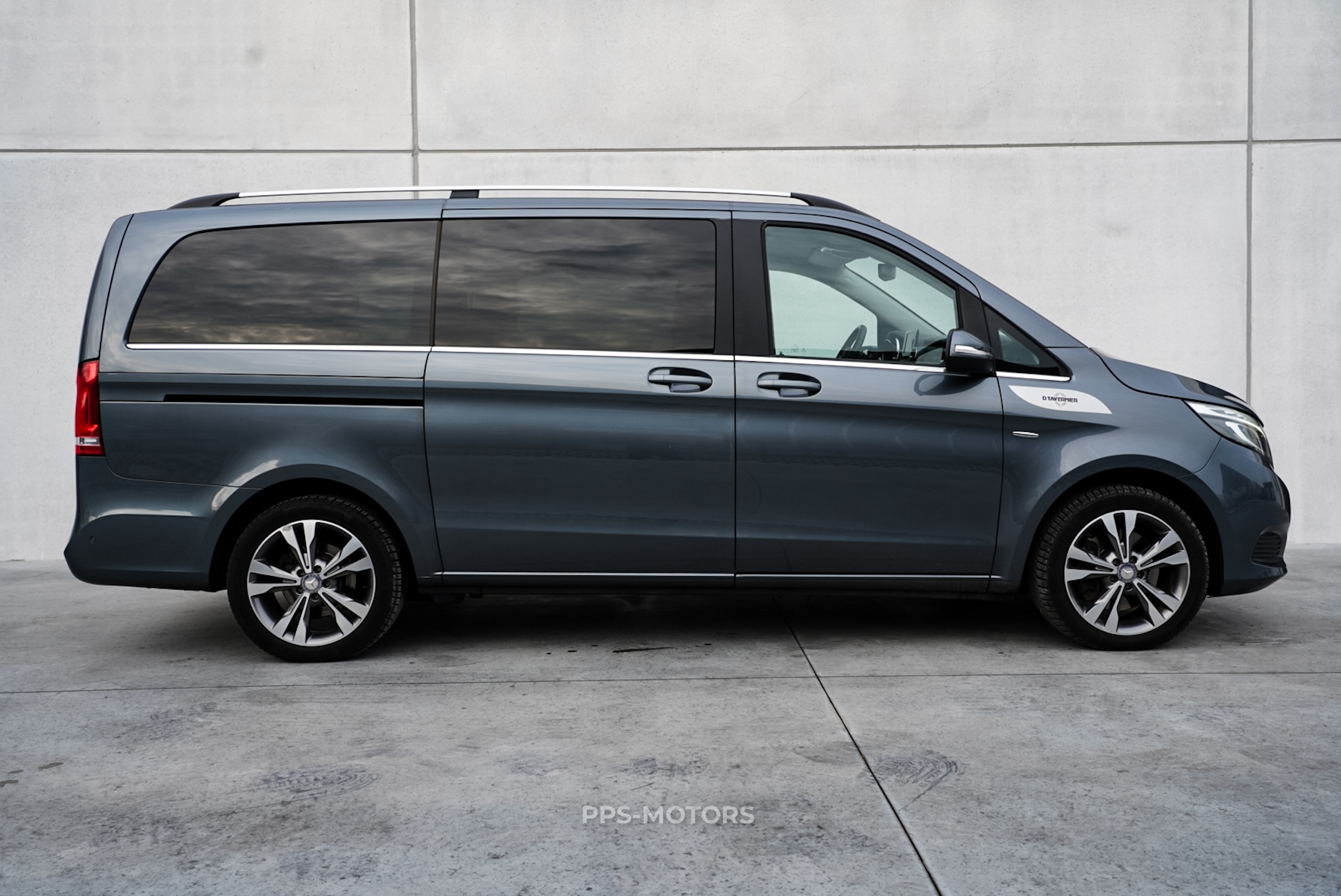 Mercedes Benz V250 AVANTGARDE photo 7
