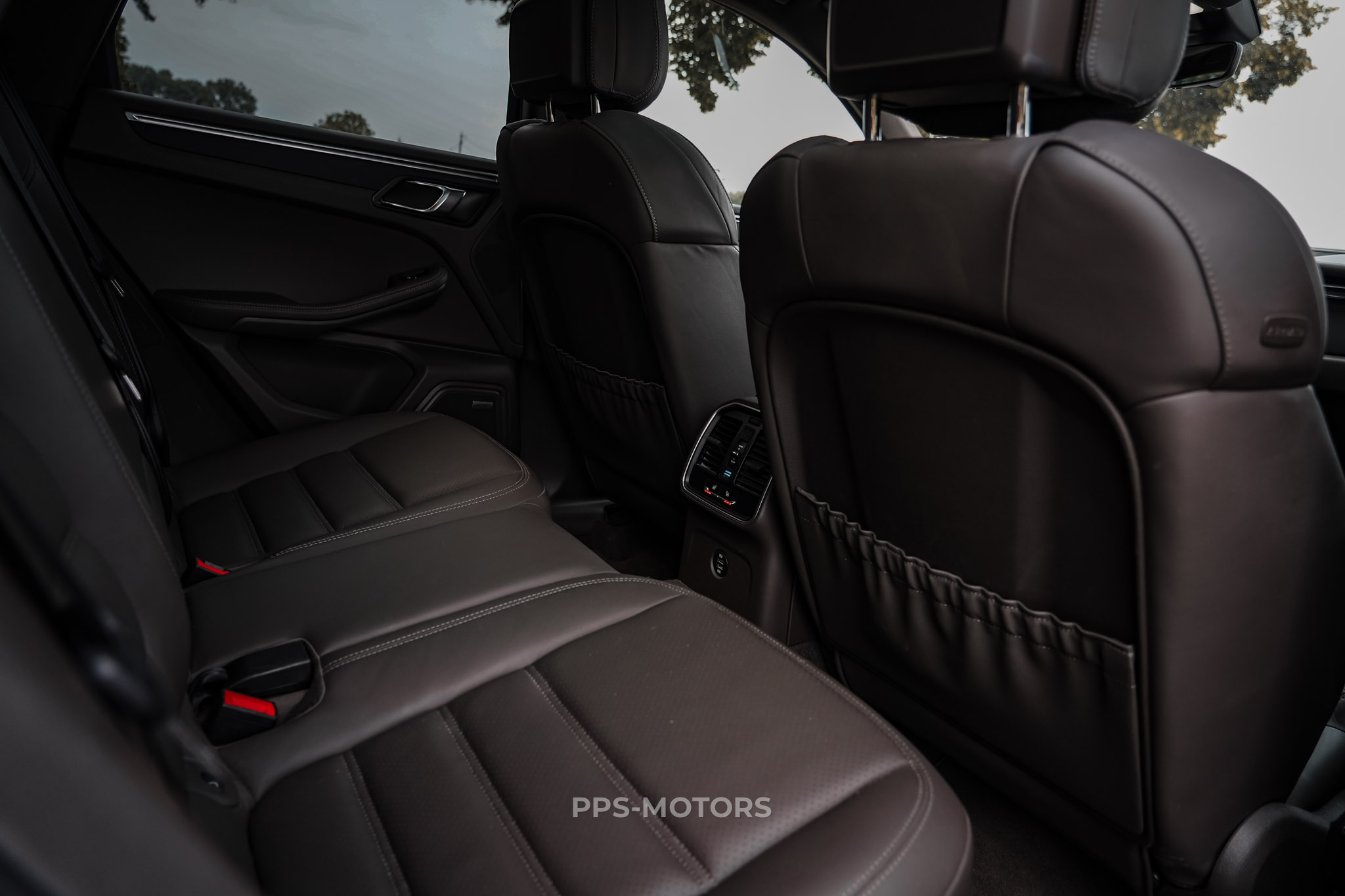 Porsche MACAN 2.0 TURBO PDK photo 32