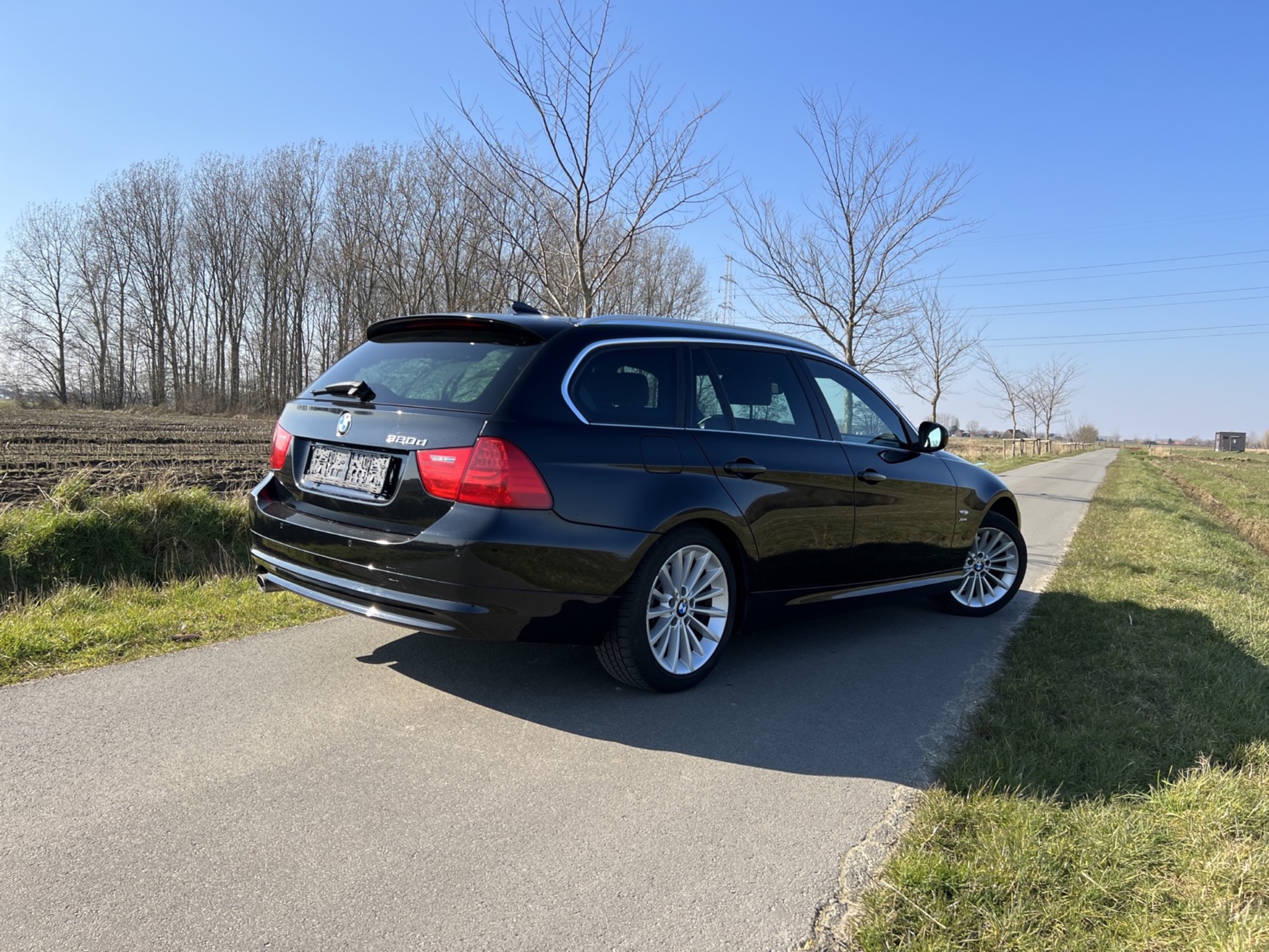 BMW 320d xDrive photo 7