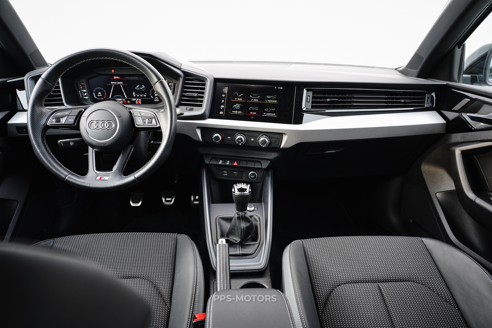 Audi A1 30 TFSI CITYCARVER S-LINE photo 9