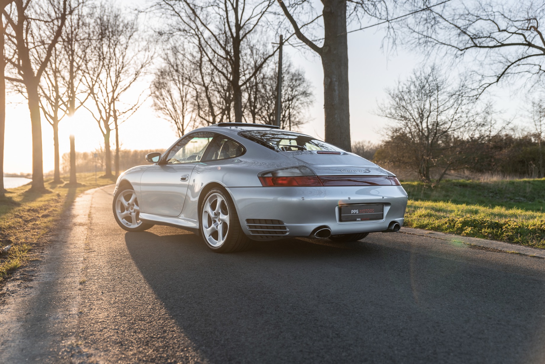 Porsche 996 CARRERA 4S photo 6