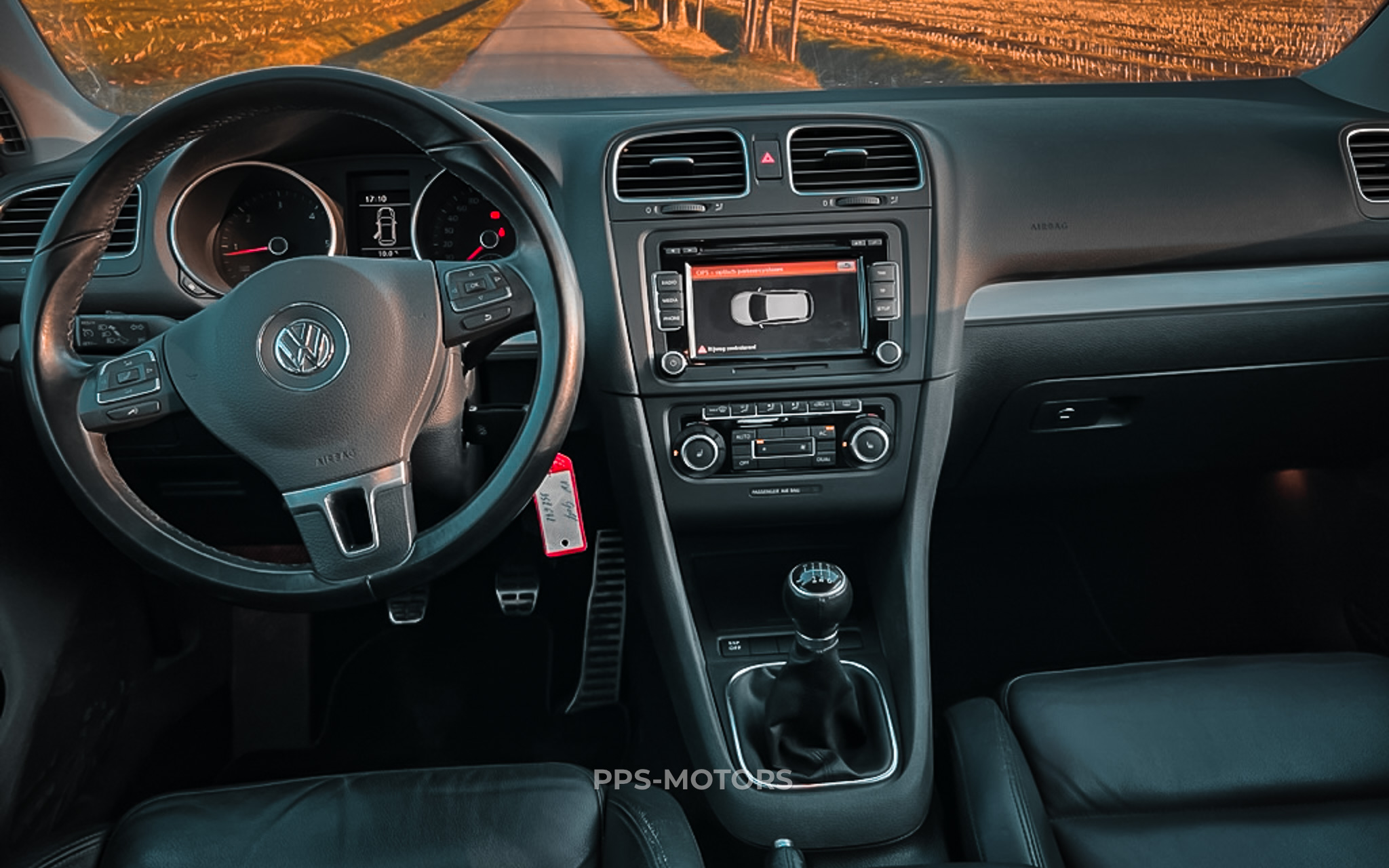 Volkswagen GOLF VI 2.0 TDI R-LINE photo 7