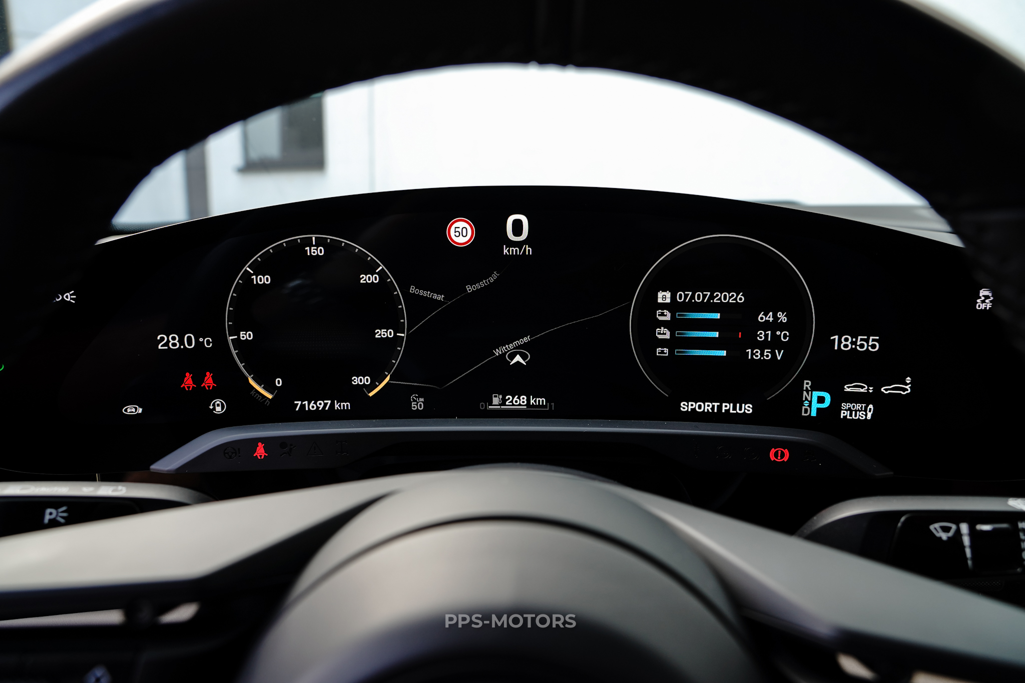 Porsche TAYCAN 4S photo 12