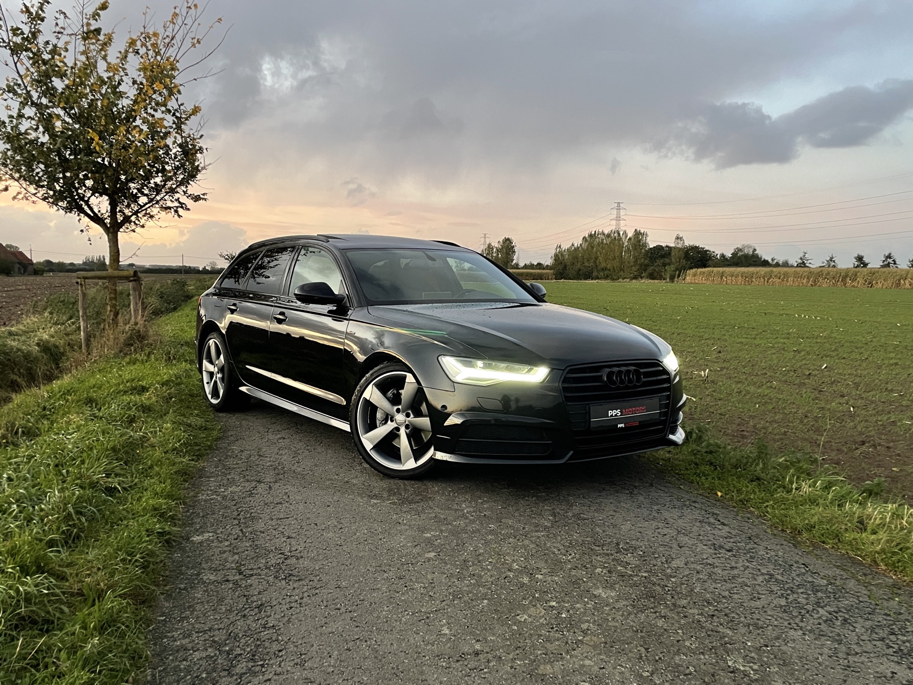 Audi A6 3.0 TDI V6 S-LINE photo 4